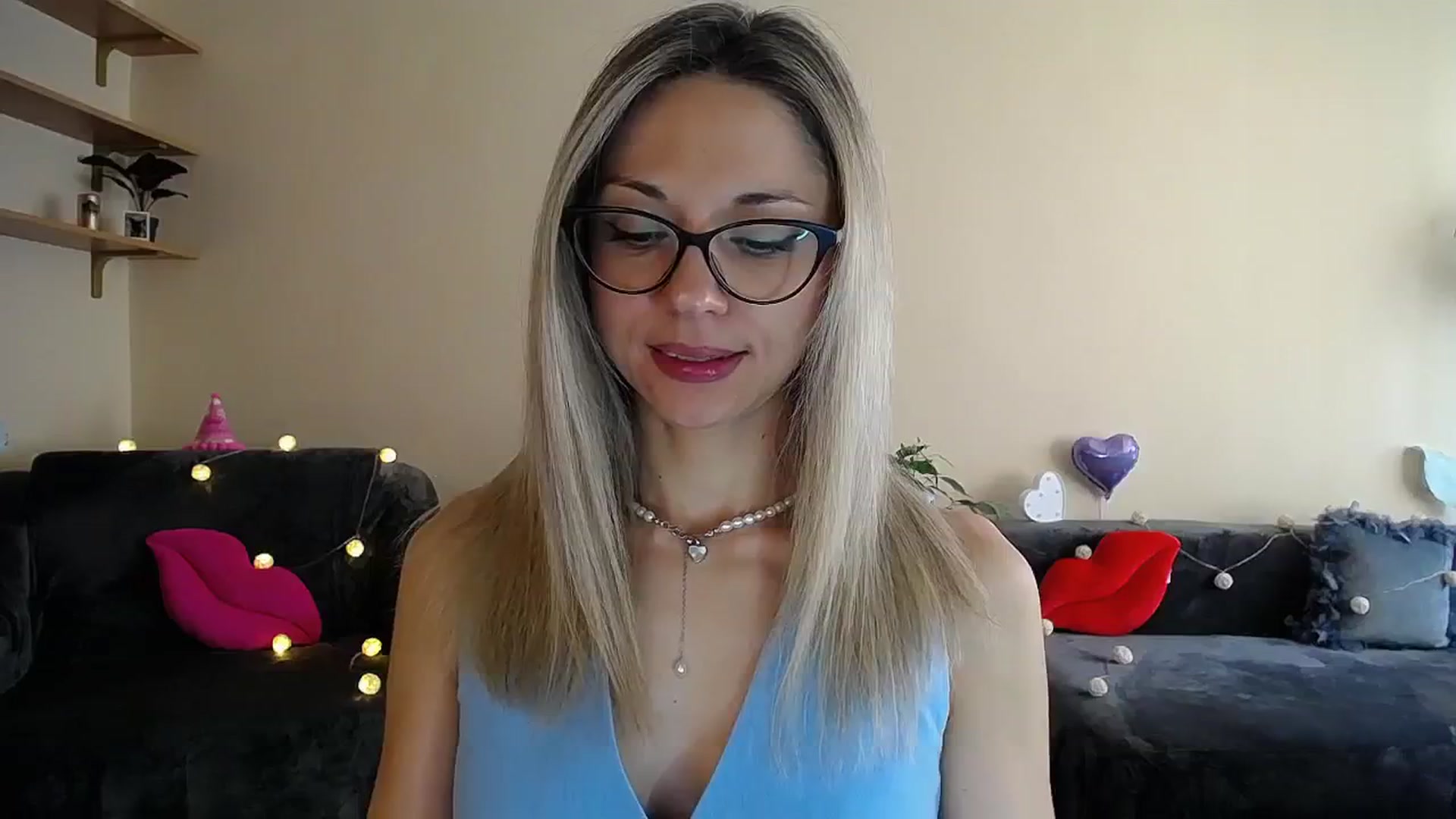 Gallery image thumbnail from Sunshine_alis's myfreecams stream on, 06/23/2025, 16:08 image 3 of 20