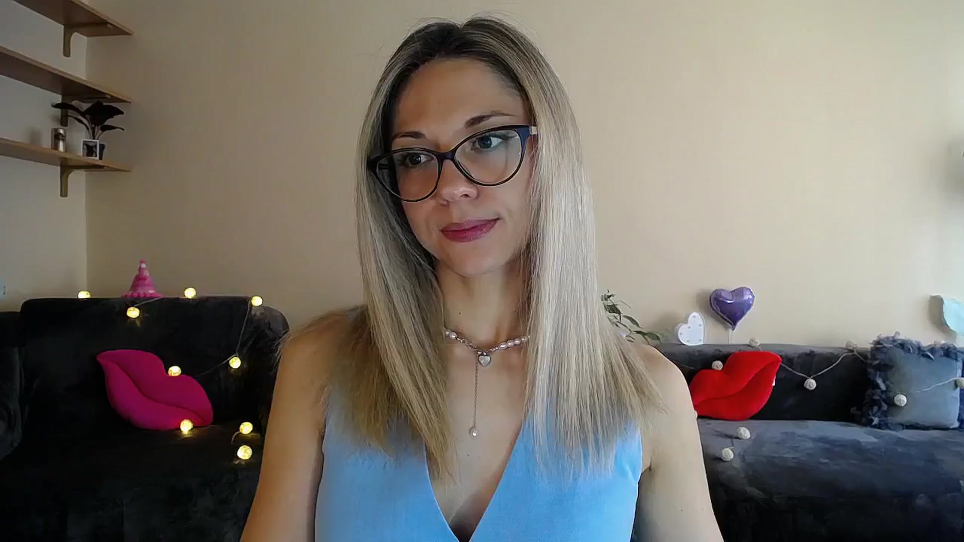 Gallery image thumbnail from Sunshine_alis's myfreecams stream on, 06/23/2025, 16:08 image 5 of 20