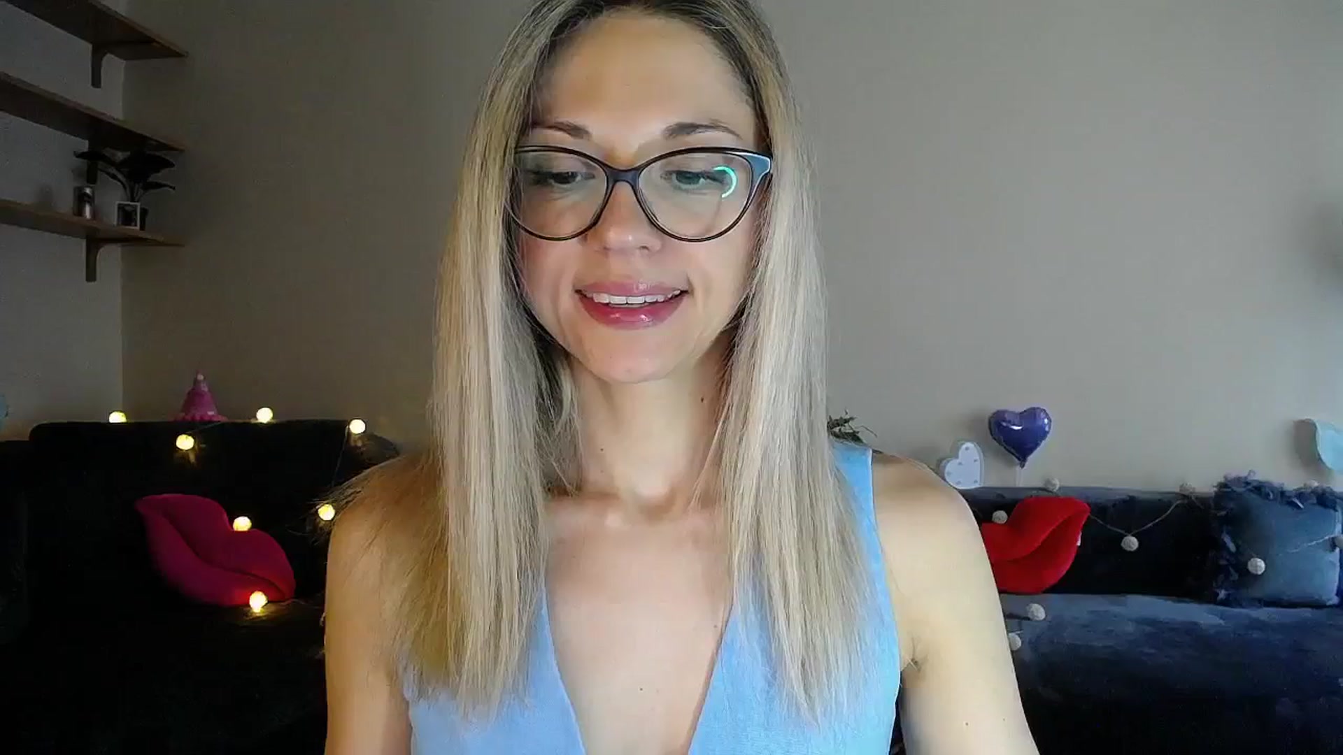Gallery image thumbnail from Sunshine_alis's myfreecams stream on, 06/23/2025, 17:13 image 3 of 20