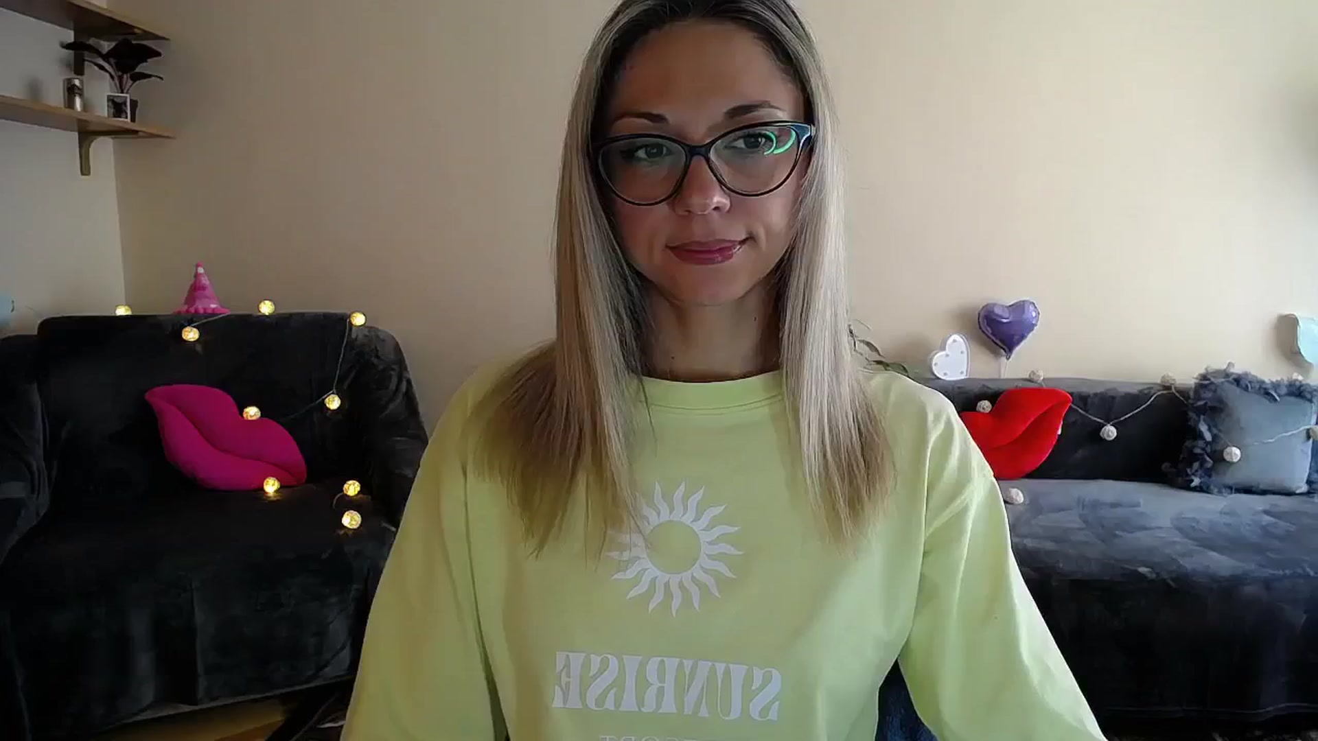 Gallery image thumbnail from Sunshine_alis's myfreecams stream on, 06/24/2025, 14:00 image 1 of 20