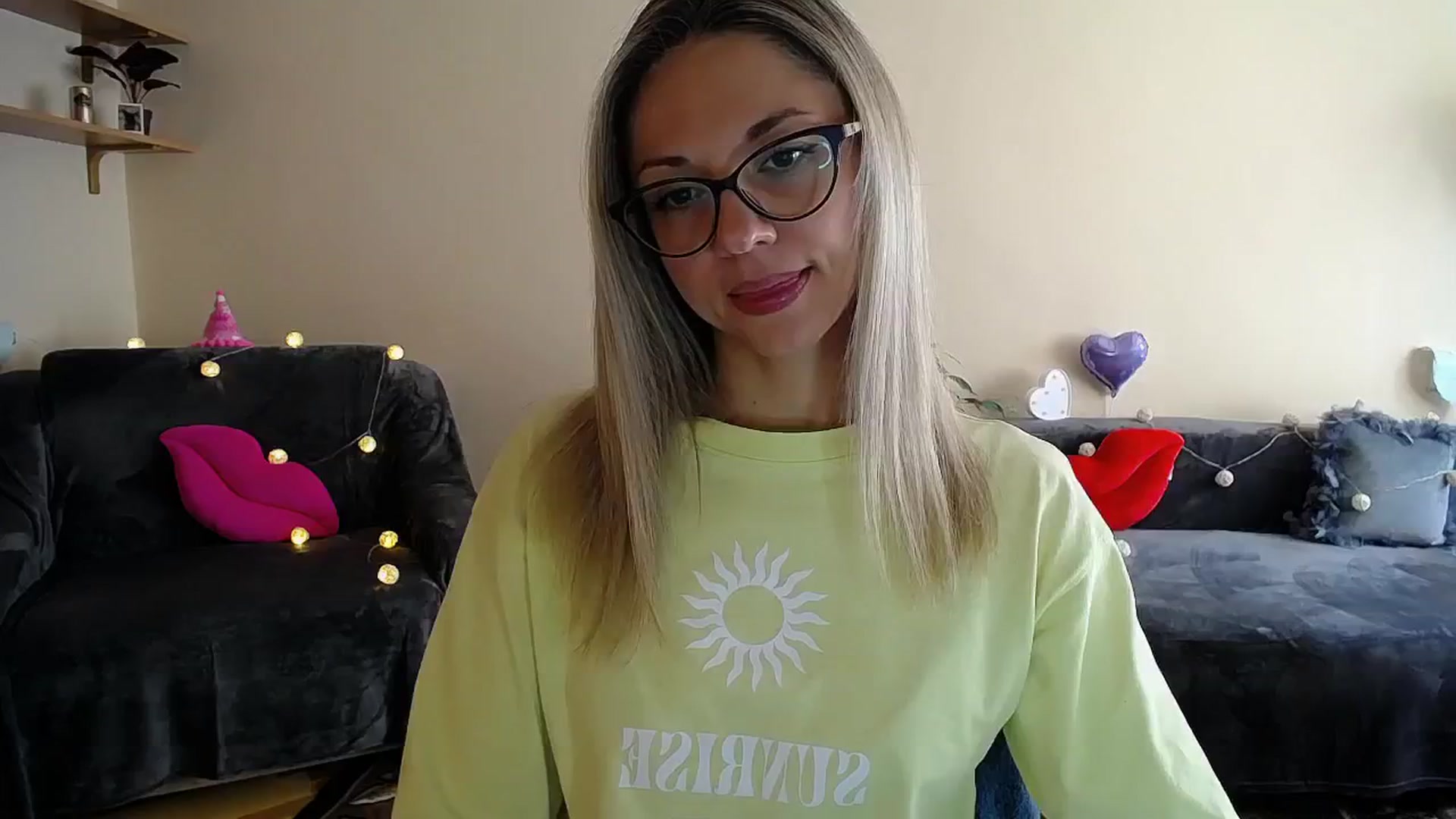 Gallery image thumbnail from Sunshine_alis's myfreecams stream on, 06/24/2025, 14:00 image 2 of 20