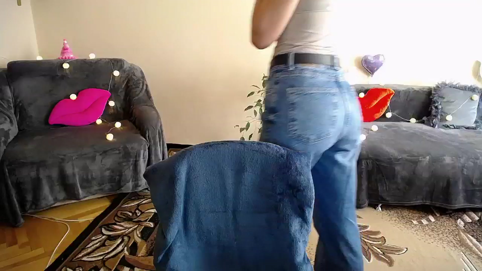 Gallery image thumbnail from Sunshine_alis's myfreecams stream on, 06/27/2025, 15:38 image 14 of 20