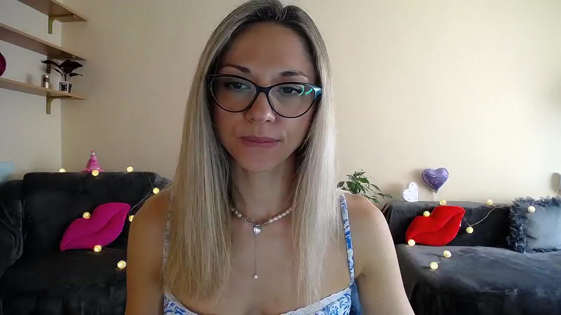 Gallery image thumbnail from Sunshine_alis's myfreecams stream on, 06/28/2025, 14:59 image 17 of 20