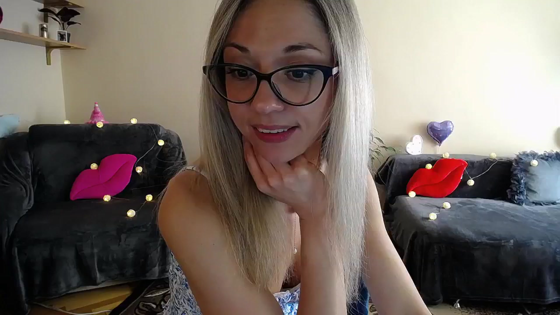 Gallery image thumbnail from Sunshine_alis's myfreecams stream on, 06/28/2025, 14:59 image 15 of 20