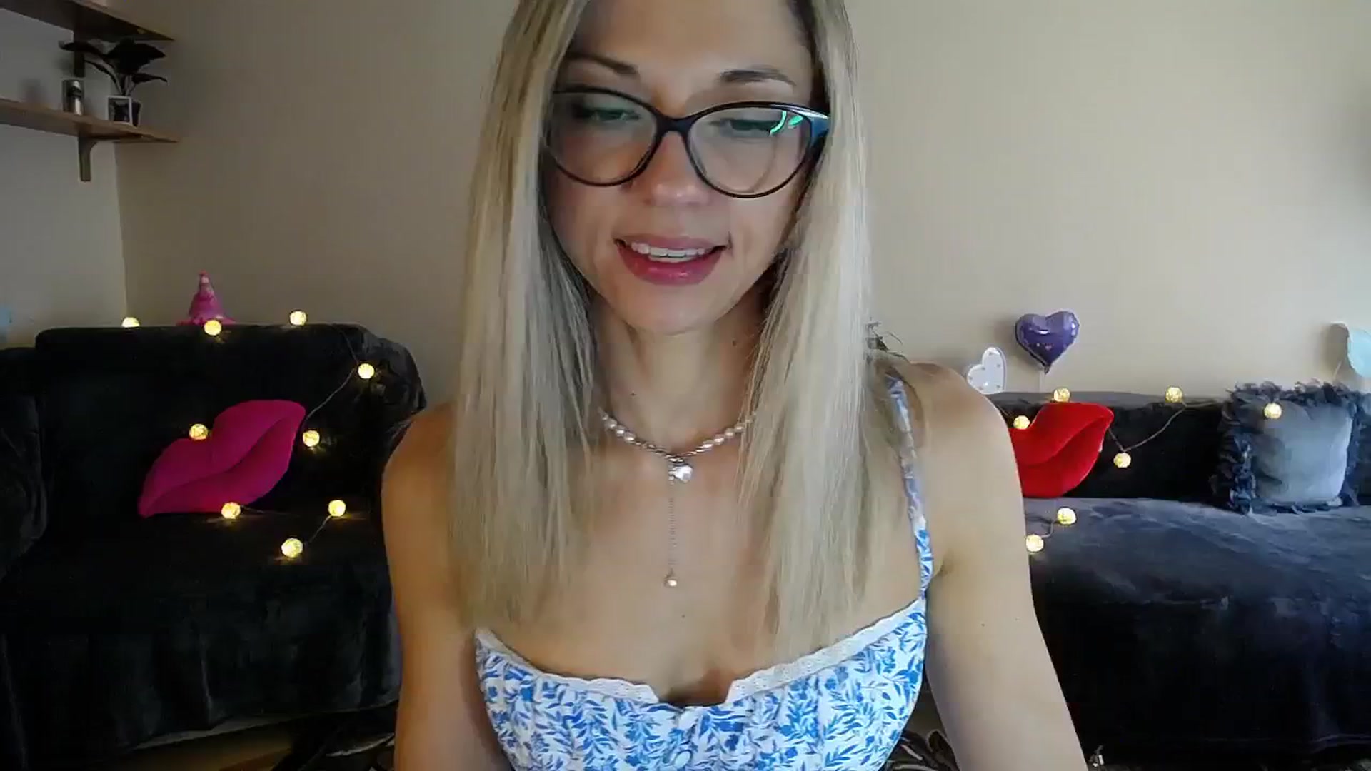 Gallery image thumbnail from Sunshine_alis's myfreecams stream on, 06/28/2025, 14:59 image 9 of 20