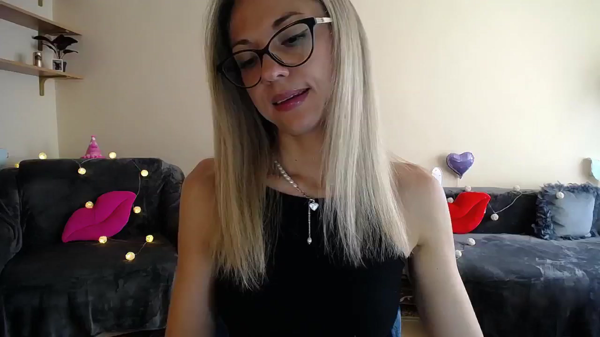 Gallery image thumbnail from Sunshine_alis's myfreecams stream on, 07/01/2025, 14:46 image 5 of 20