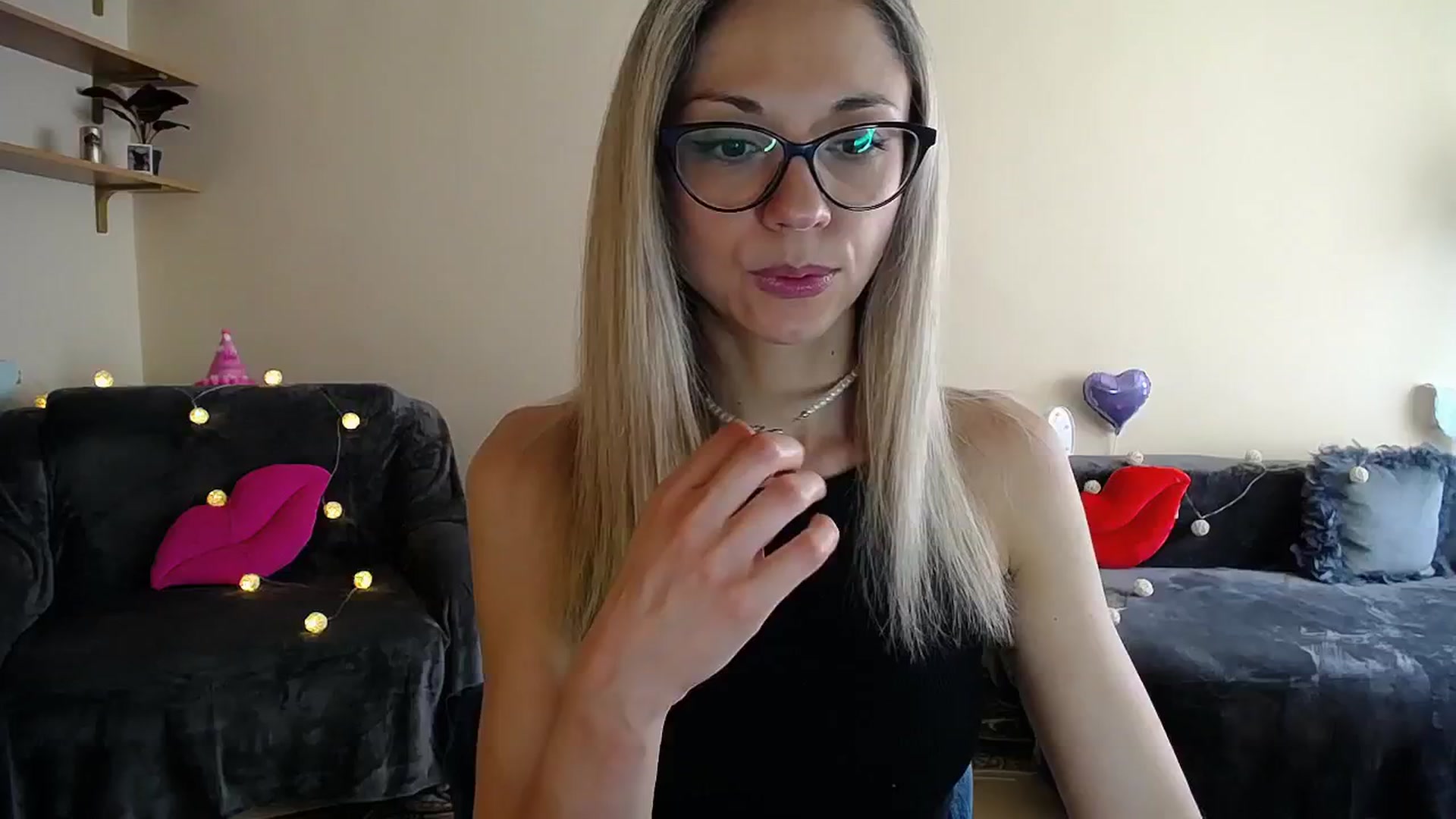 Gallery image thumbnail from Sunshine_alis's myfreecams stream on, 07/01/2025, 14:46 image 4 of 20