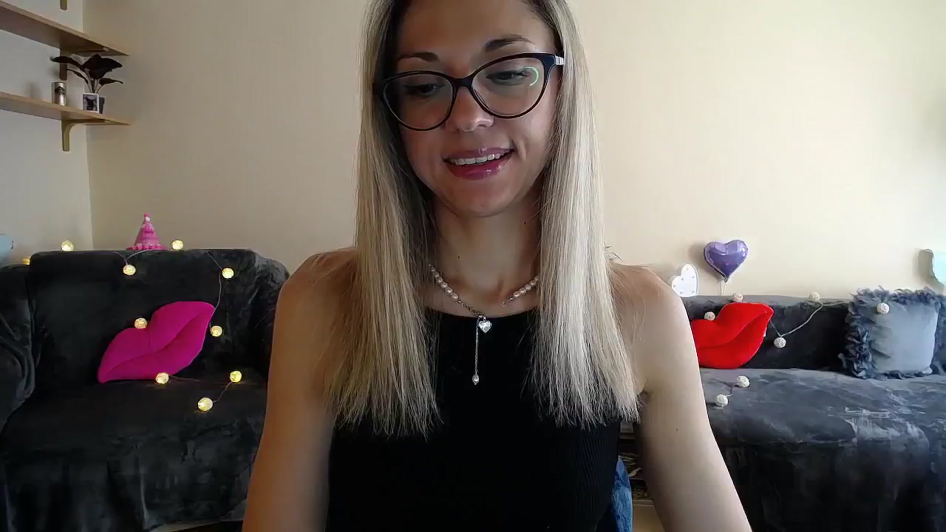 Gallery image thumbnail from Sunshine_alis's myfreecams stream on, 07/01/2025, 14:46 image 6 of 20