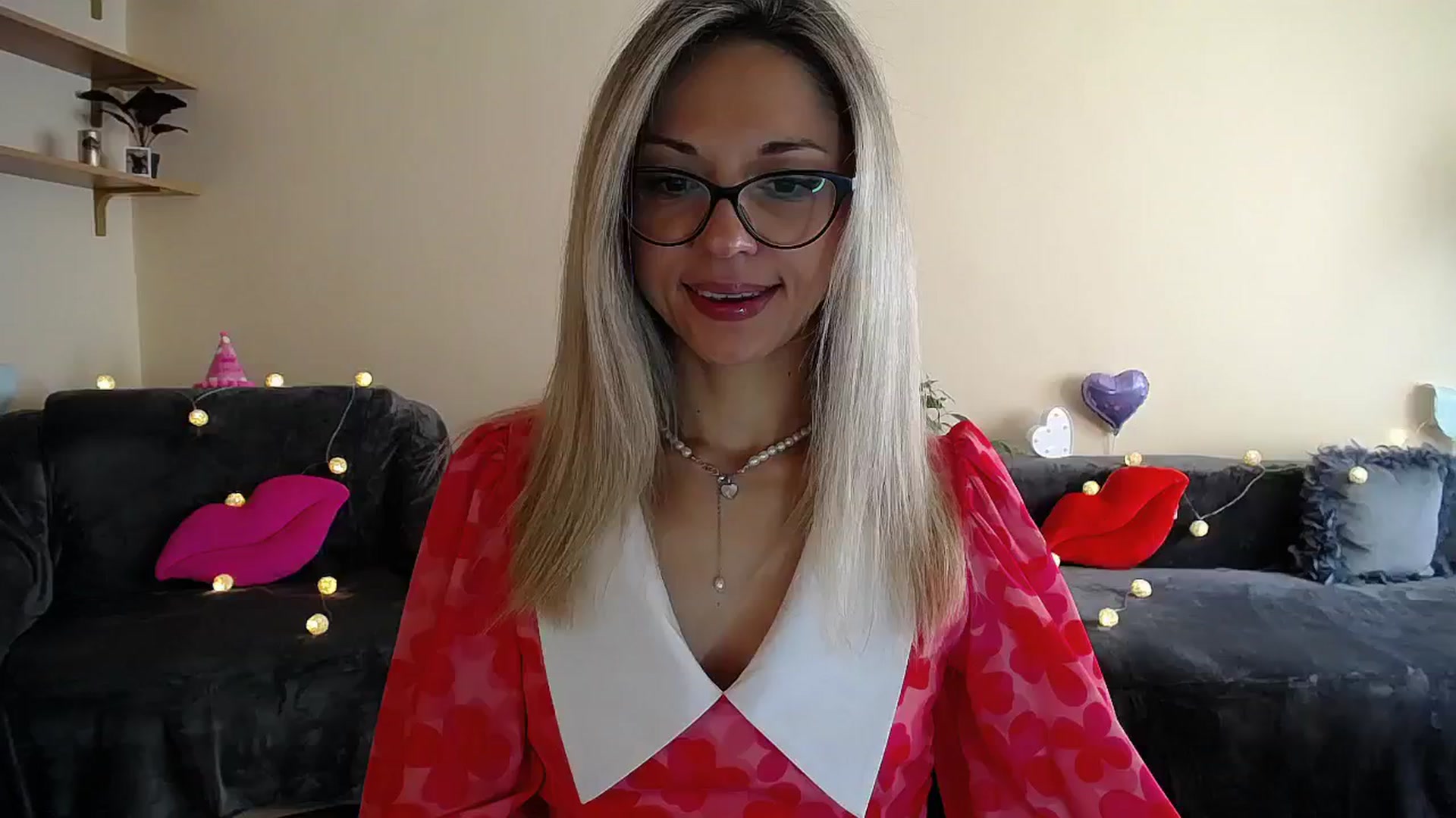 Gallery image thumbnail from Sunshine_alis's myfreecams stream on, 07/02/2025, 14:31 image 5 of 20