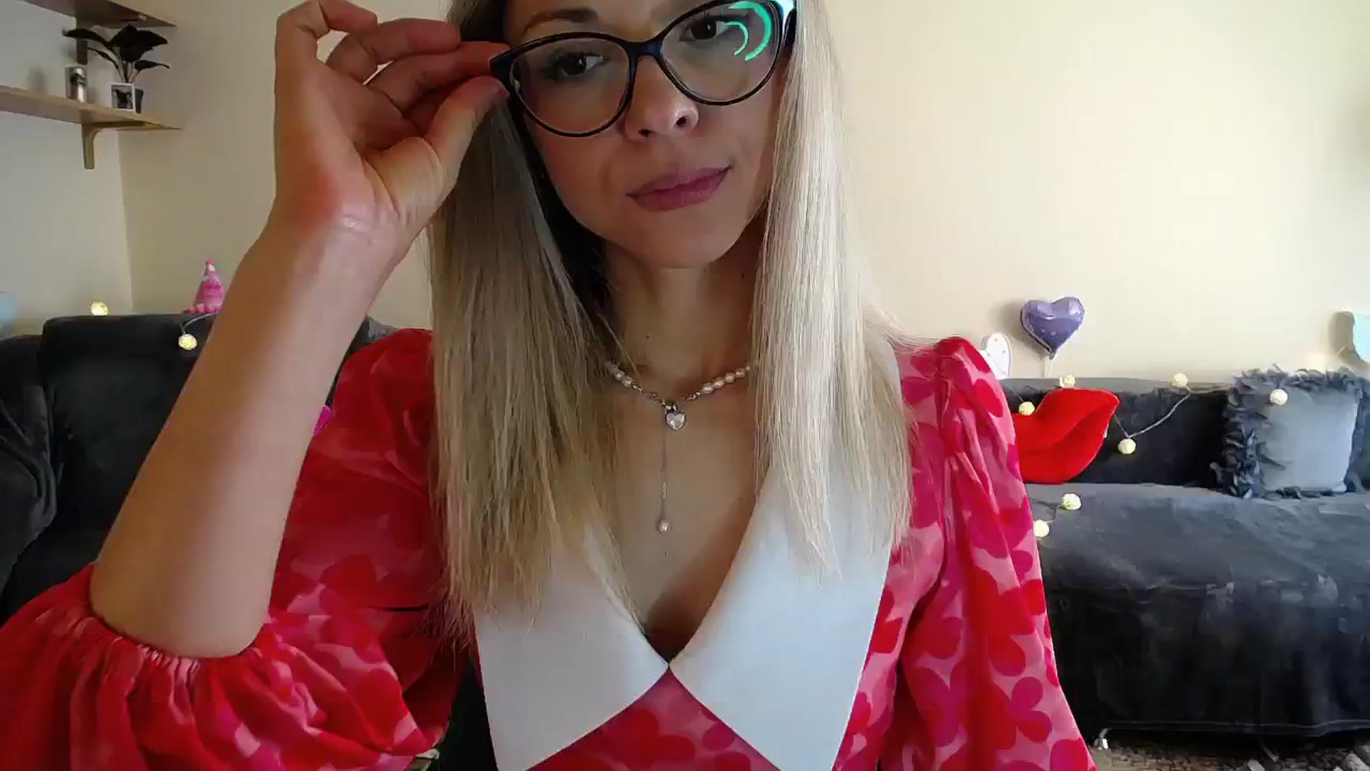 Gallery image thumbnail from Sunshine_alis's myfreecams stream on, 07/02/2025, 14:31 image 15 of 20