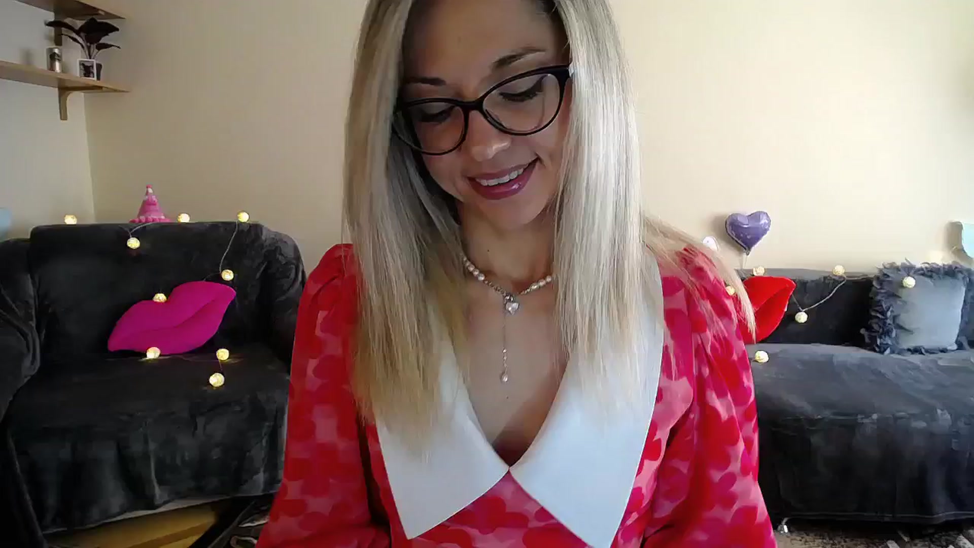 Gallery image thumbnail from Sunshine_alis's myfreecams stream on, 07/02/2025, 14:31 image 8 of 20