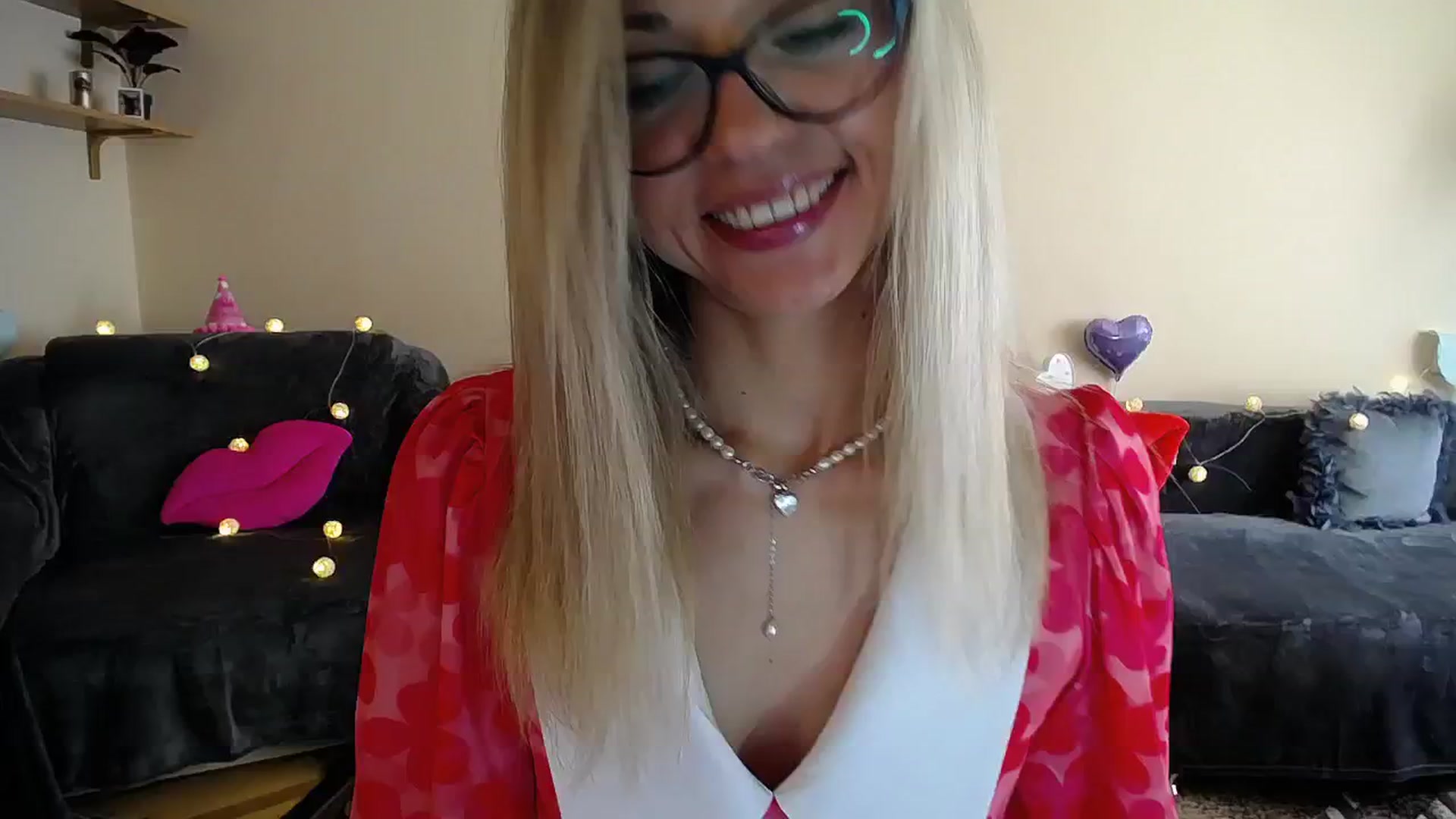 Gallery image thumbnail from Sunshine_alis's myfreecams stream on, 07/02/2025, 14:31 image 12 of 20