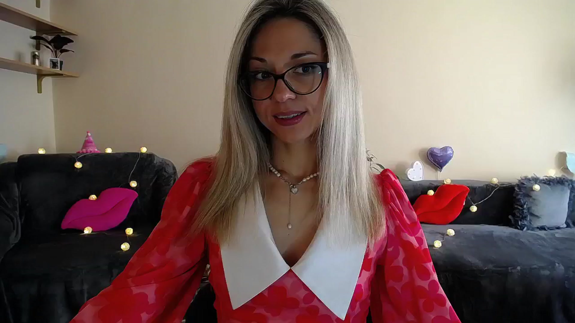 Gallery image thumbnail from Sunshine_alis's myfreecams stream on, 07/02/2025, 14:31 image 4 of 20