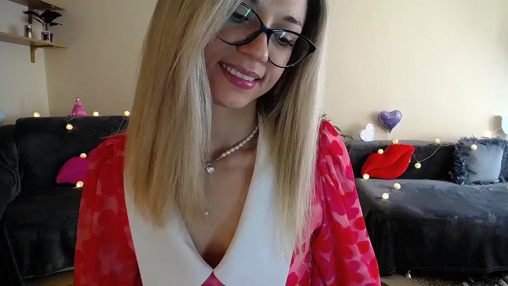 Gallery image thumbnail from Sunshine_alis's myfreecams stream on, 07/02/2025, 14:31 image 14 of 20