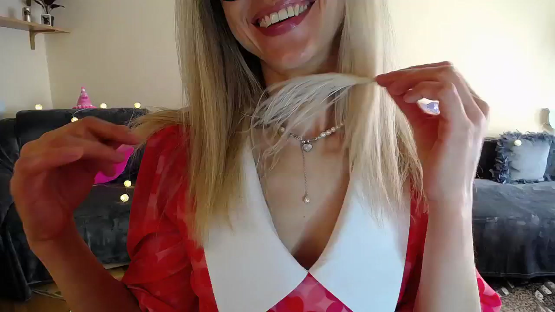 Gallery image thumbnail from Sunshine_alis's myfreecams stream on, 07/02/2025, 14:31 image 16 of 20