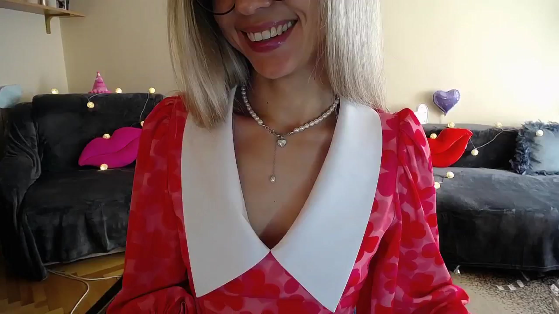 Gallery image thumbnail from Sunshine_alis's myfreecams stream on, 07/02/2025, 15:12 image 2 of 20