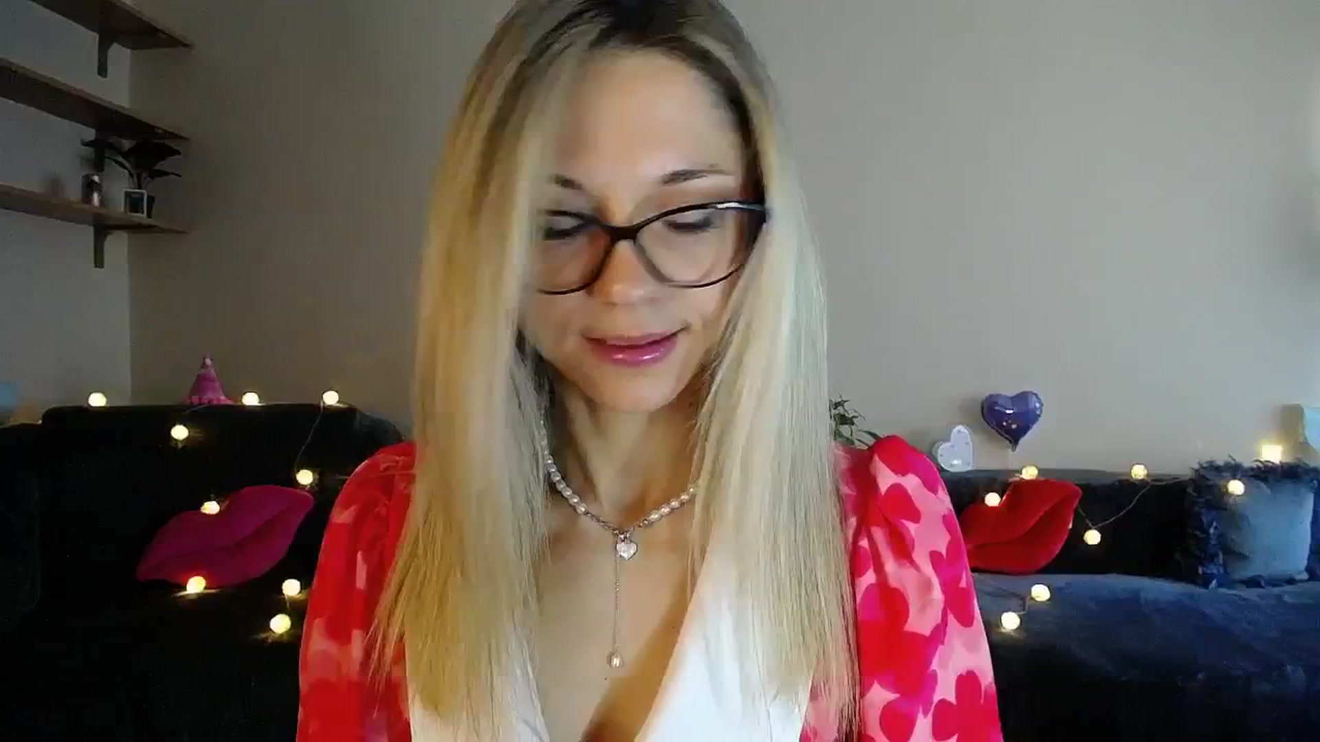 Gallery image thumbnail from Sunshine_alis's myfreecams stream on, 07/02/2025, 16:40 image 1 of 20