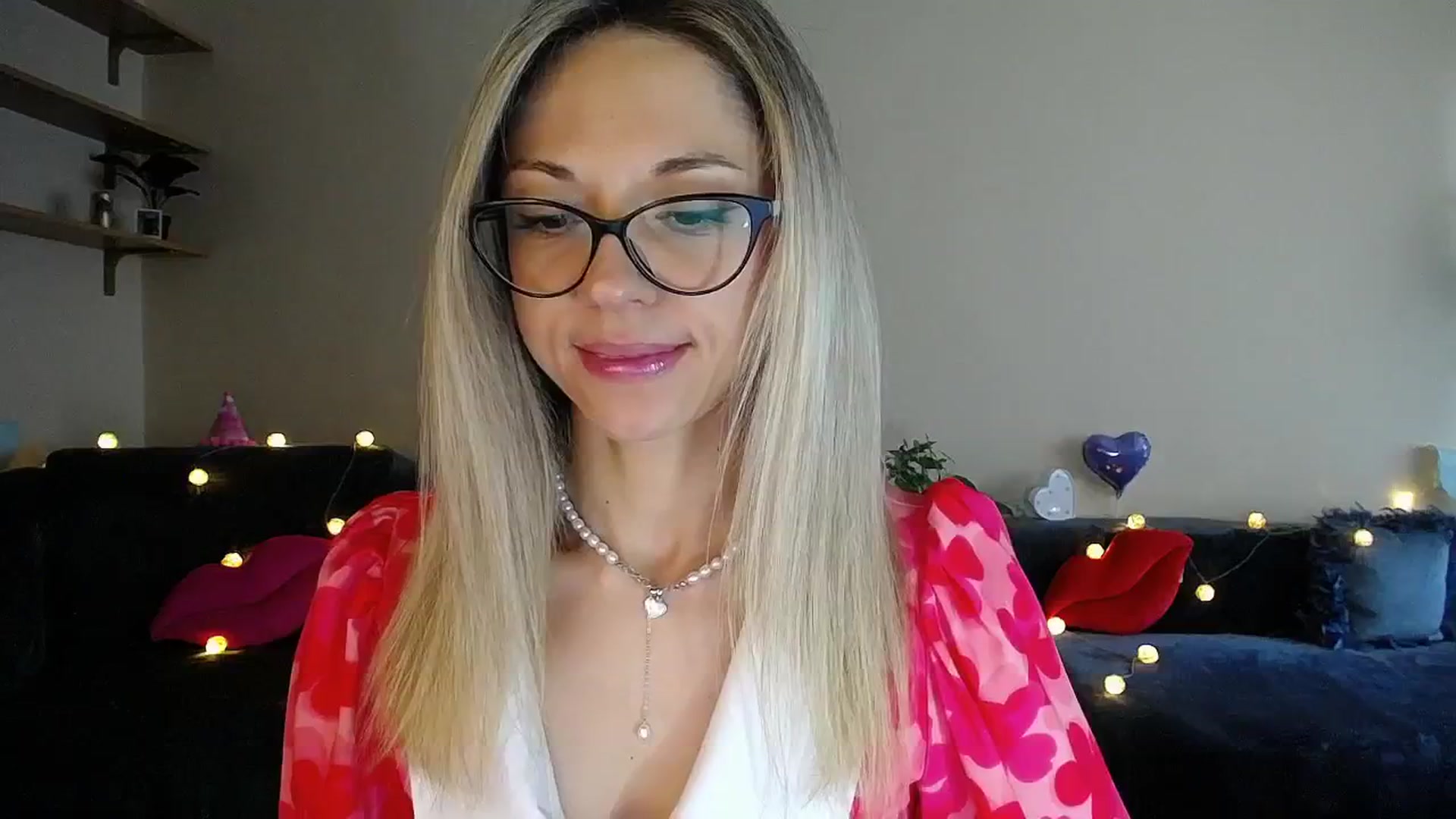 Gallery image thumbnail from Sunshine_alis's myfreecams stream on, 07/02/2025, 16:40 image 3 of 20