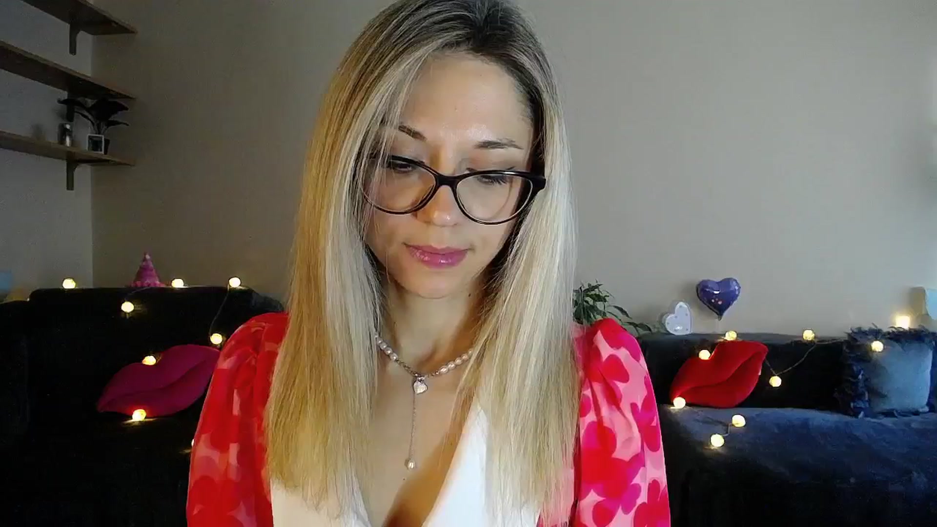 Gallery image thumbnail from Sunshine_alis's myfreecams stream on, 07/02/2025, 16:40 image 5 of 20