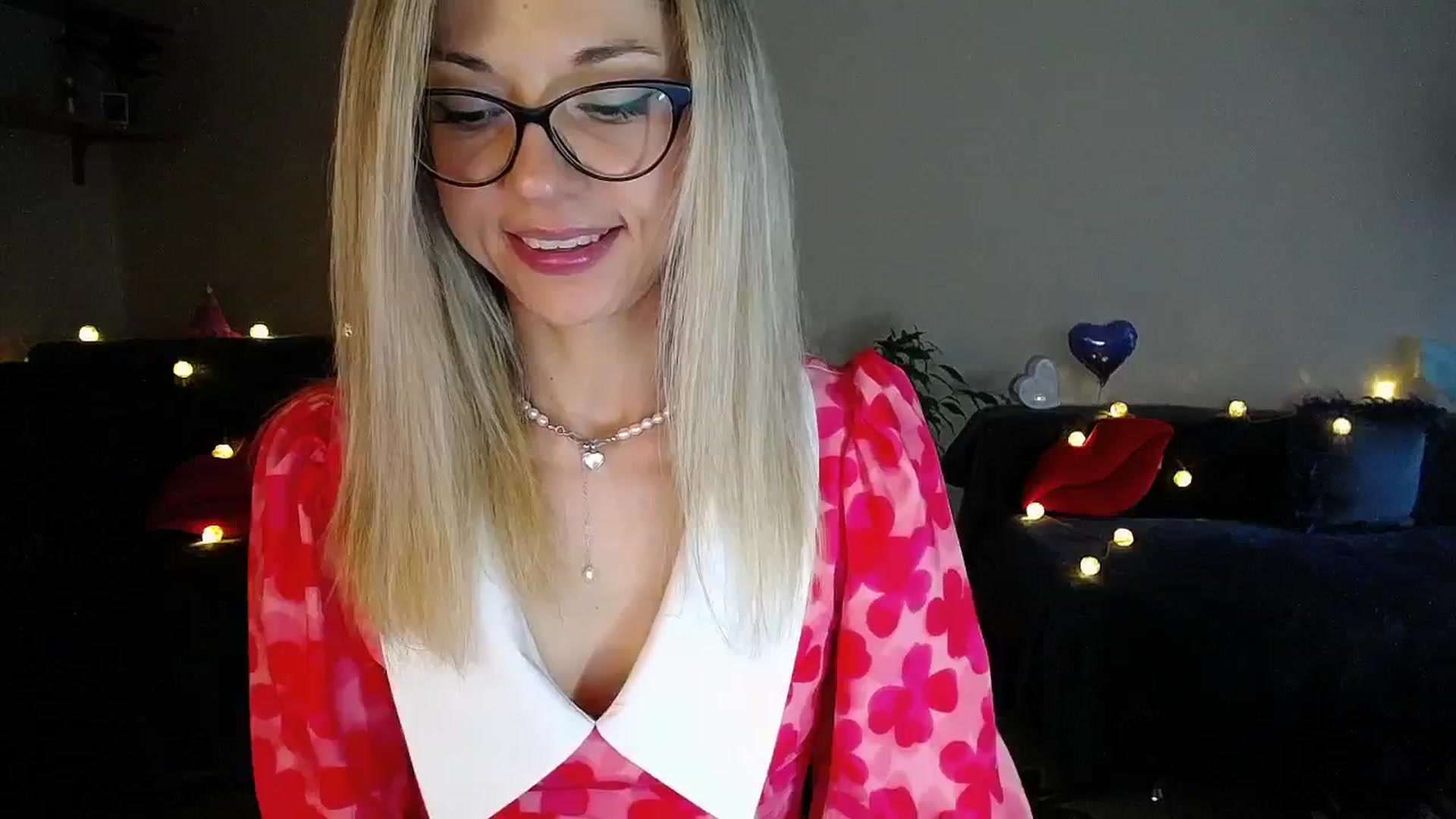 Gallery image thumbnail from Sunshine_alis's myfreecams stream on, 07/02/2025, 18:20 image 6 of 20