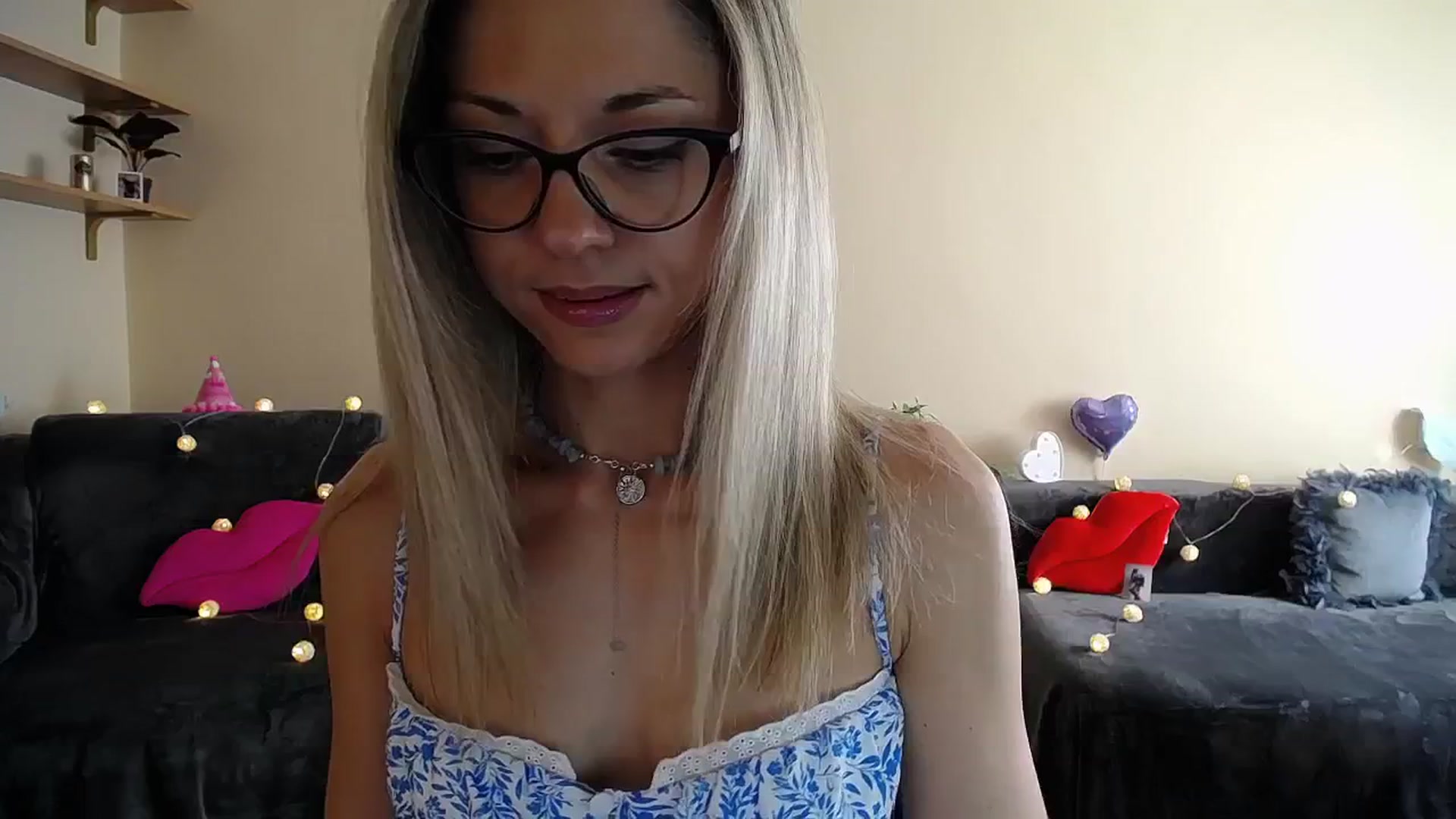Gallery image thumbnail from Sunshine_alis's myfreecams stream on, 07/03/2025, 15:19 image 5 of 20