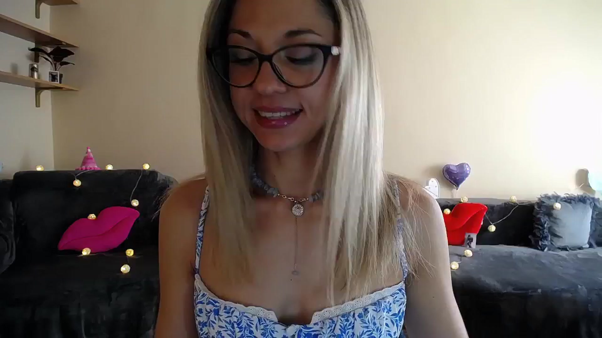Gallery image thumbnail from Sunshine_alis's myfreecams stream on, 07/03/2025, 15:19 image 3 of 20