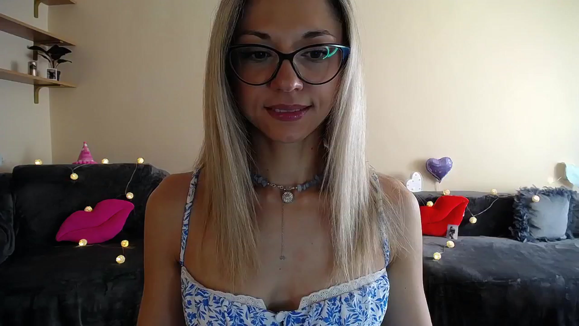 Gallery image thumbnail from Sunshine_alis's myfreecams stream on, 07/03/2025, 15:19 image 6 of 20