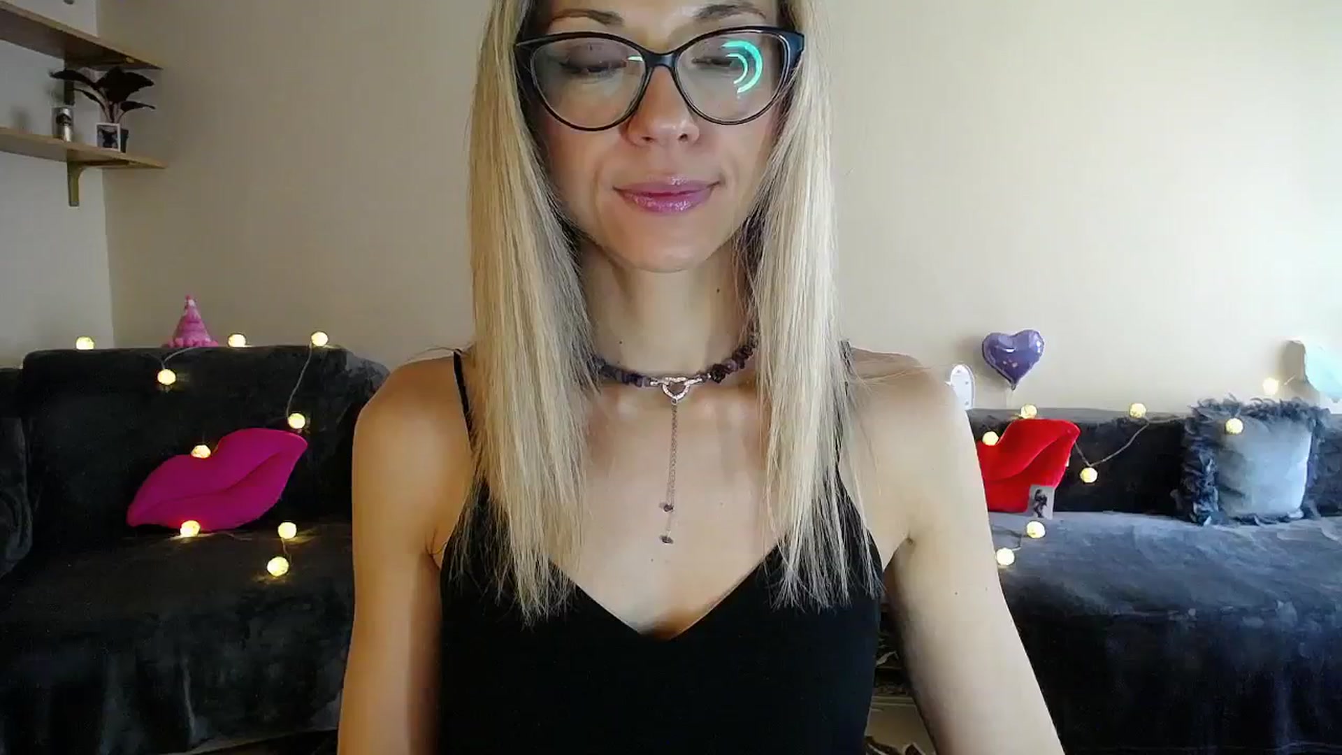 Gallery image thumbnail from Sunshine_alis's myfreecams stream on, 07/04/2025, 14:03 image 18 of 20
