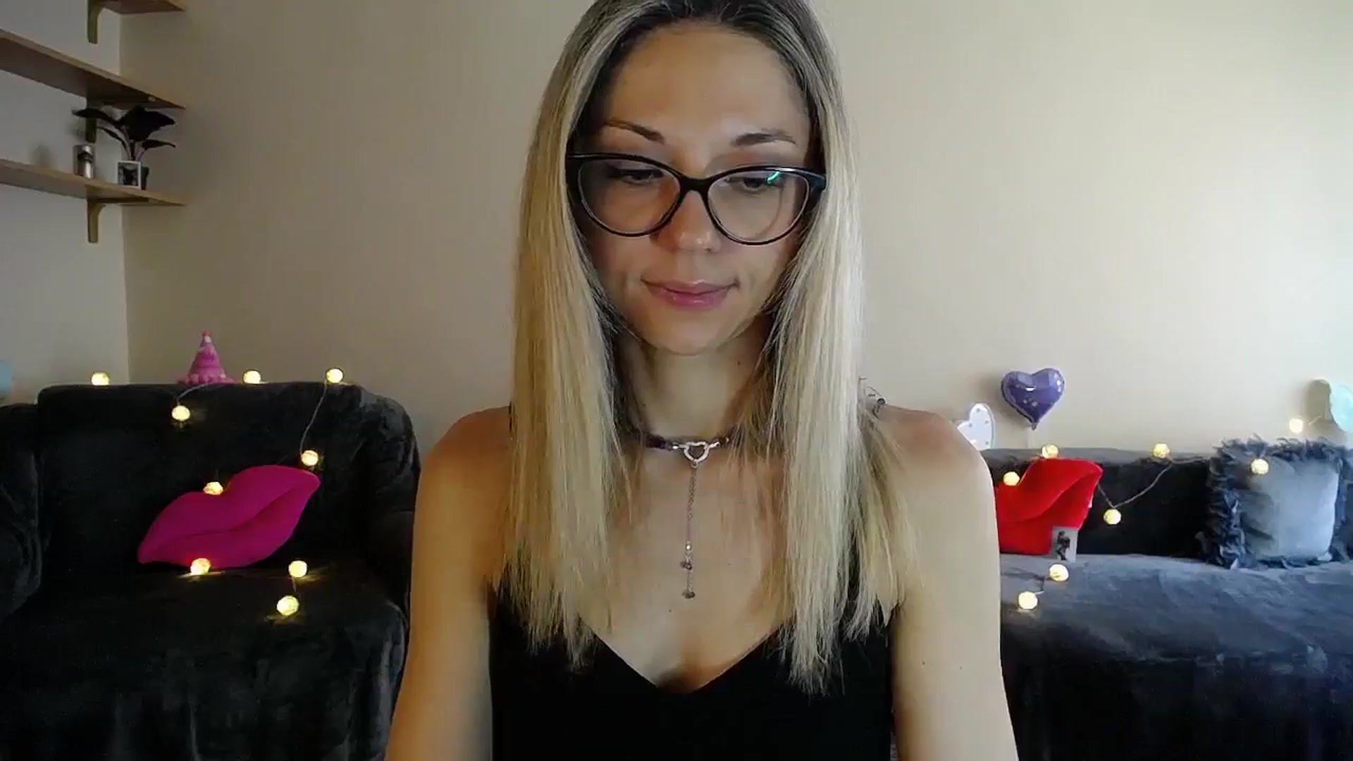Gallery image thumbnail from Sunshine_alis's myfreecams stream on, 07/04/2025, 14:03 image 13 of 20