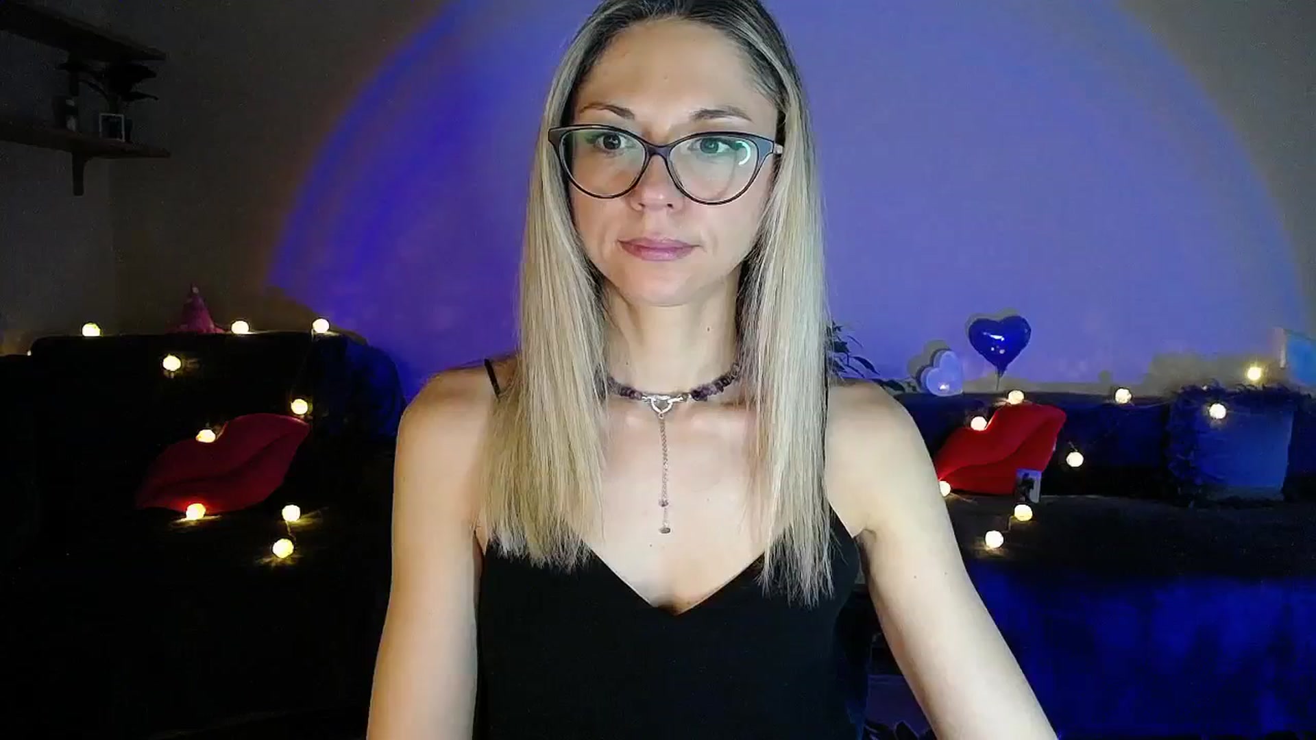 Gallery image thumbnail from Sunshine_alis's myfreecams stream on, 07/04/2025, 19:04 image 5 of 20