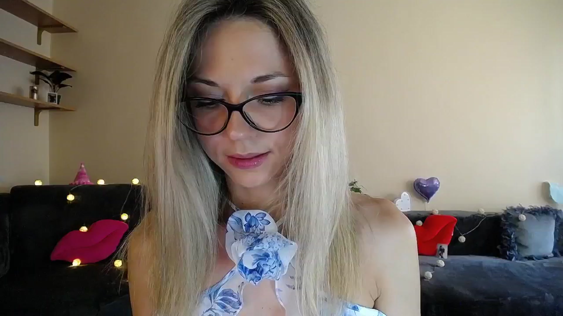 Gallery image thumbnail from Sunshine_alis's myfreecams stream on, 07/07/2025, 16:28 image 9 of 20