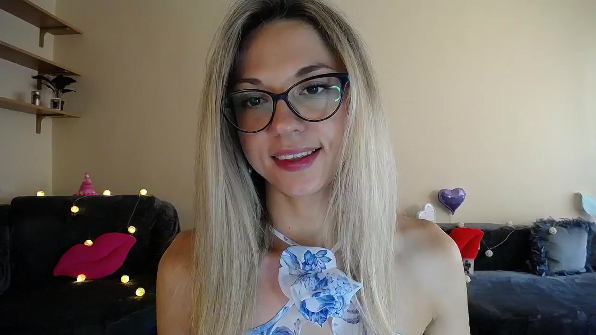 Gallery image thumbnail from Sunshine_alis's myfreecams stream on, 07/07/2025, 16:28 image 10 of 20