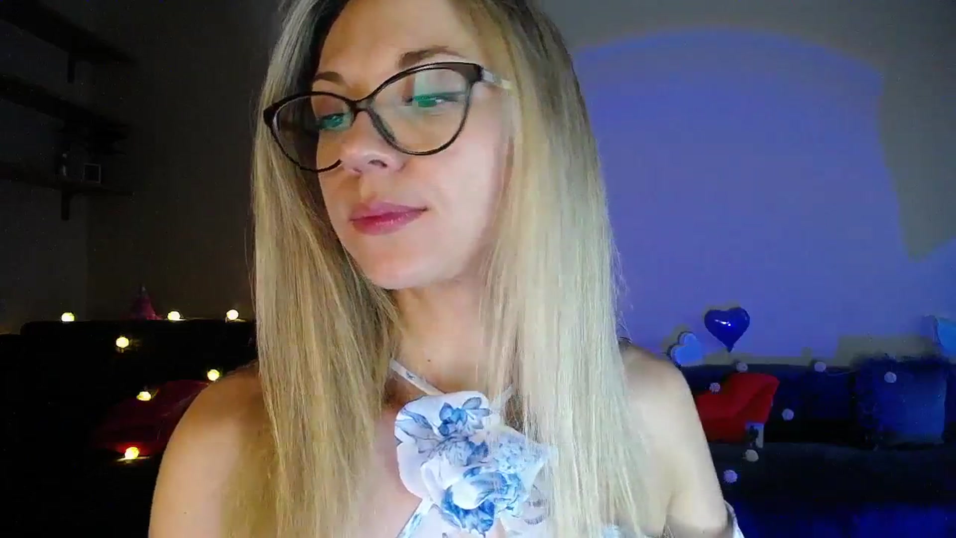 Gallery image thumbnail from Sunshine_alis's myfreecams stream on, 07/07/2025, 17:33 image 14 of 20