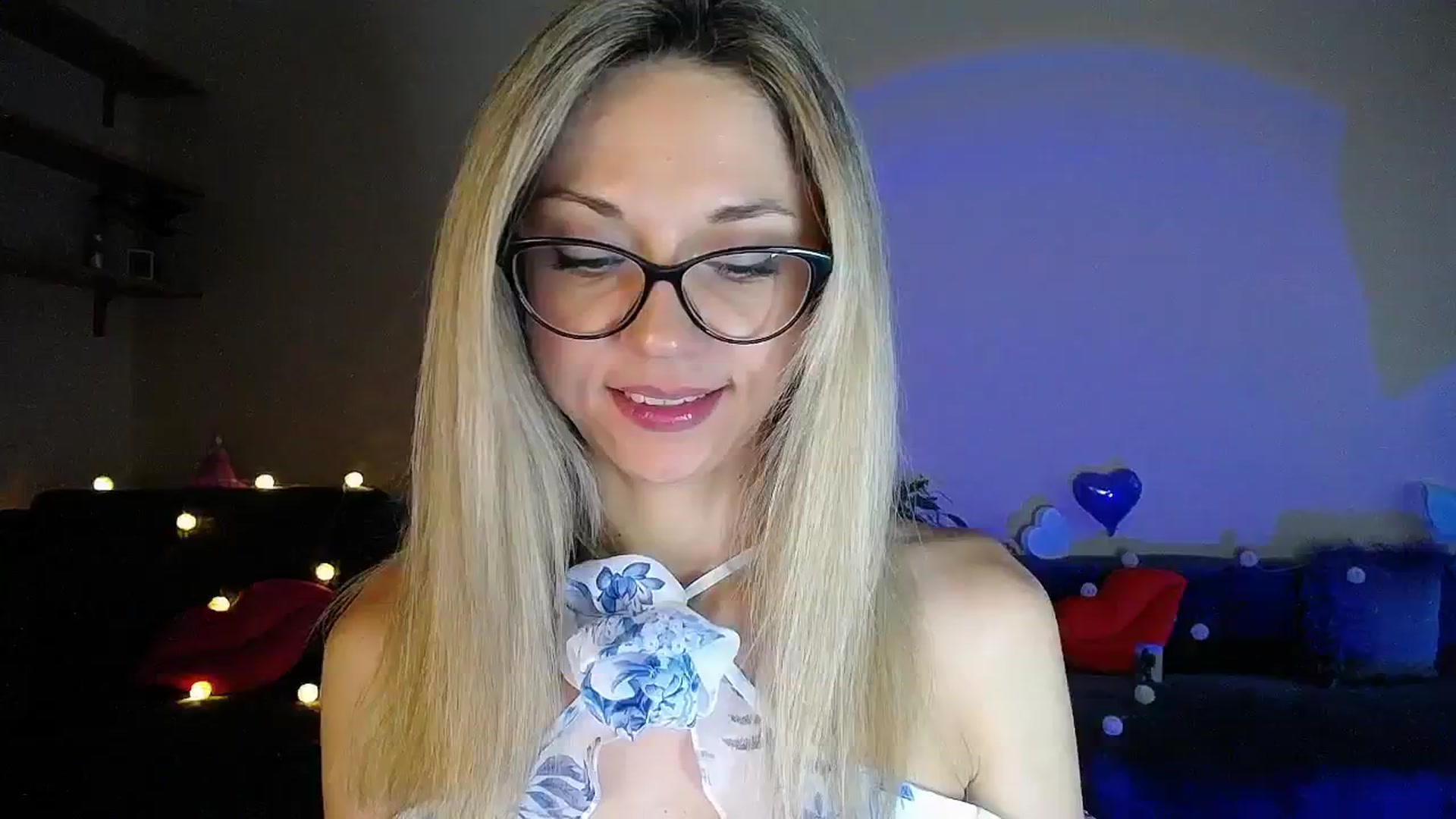Gallery image thumbnail from Sunshine_alis's myfreecams stream on, 07/07/2025, 17:33 image 13 of 20