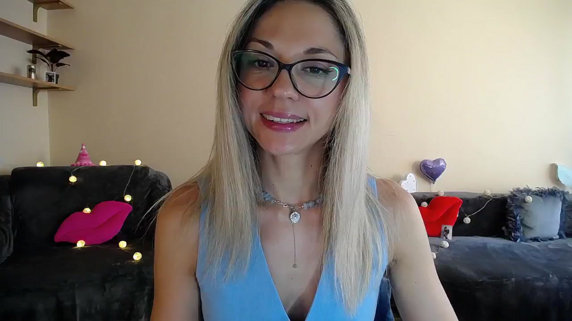Gallery image thumbnail from Sunshine_alis's myfreecams stream on, 07/08/2025, 15:58 image 8 of 20
