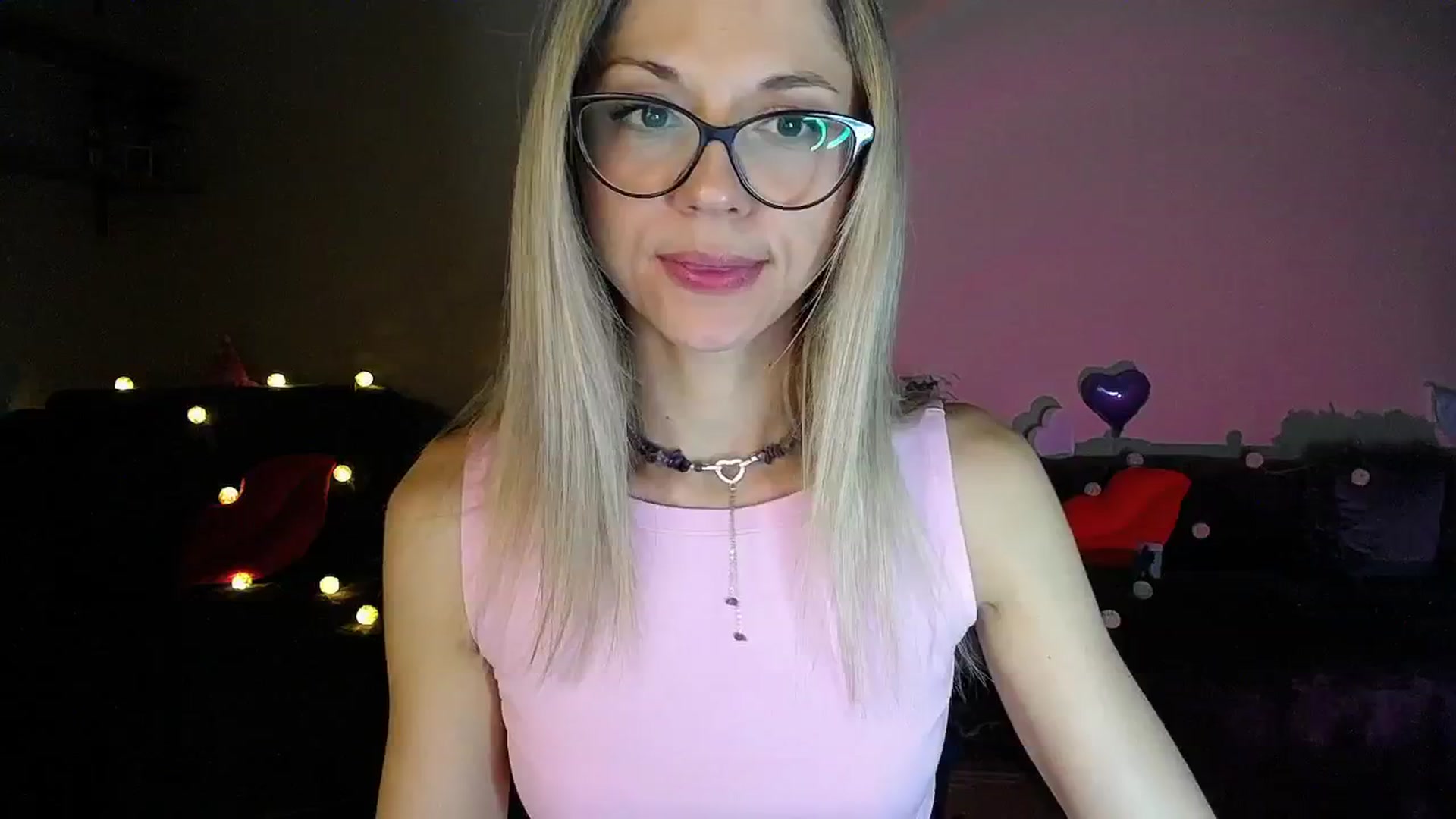 Gallery image thumbnail from Sunshine_alis's myfreecams stream on, 07/10/2025, 20:23 image 12 of 20