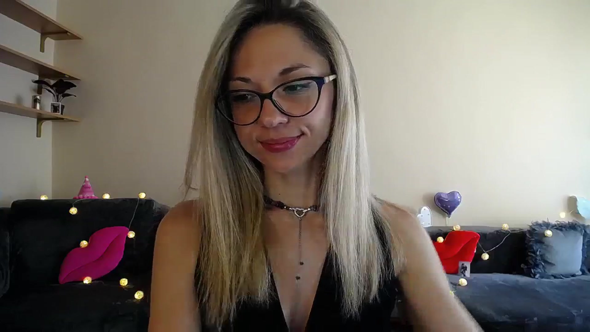 Gallery image thumbnail from Sunshine_alis's myfreecams stream on, 07/11/2025, 16:00 image 3 of 20
