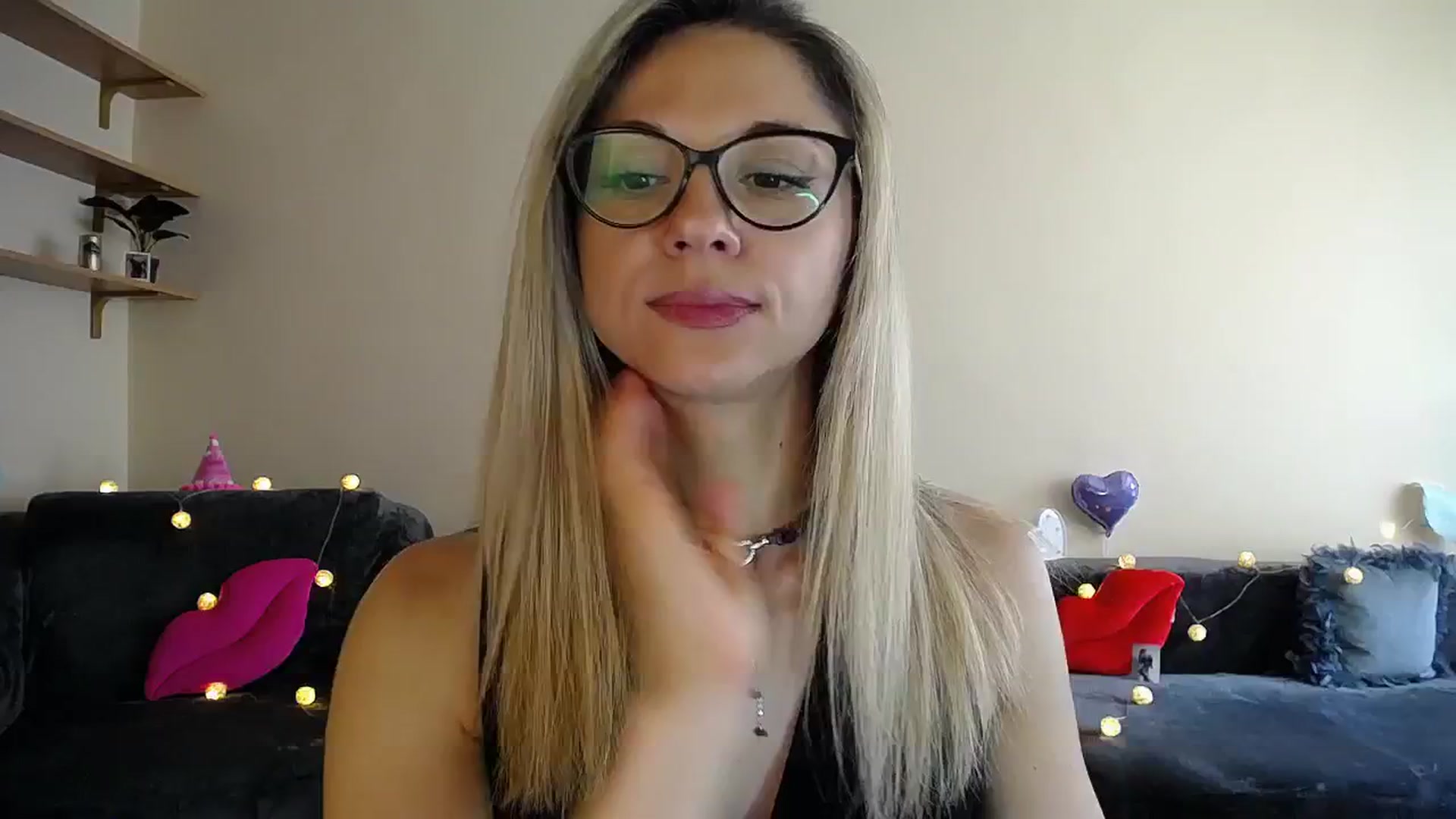 Gallery image thumbnail from Sunshine_alis's myfreecams stream on, 07/11/2025, 16:00 image 1 of 20
