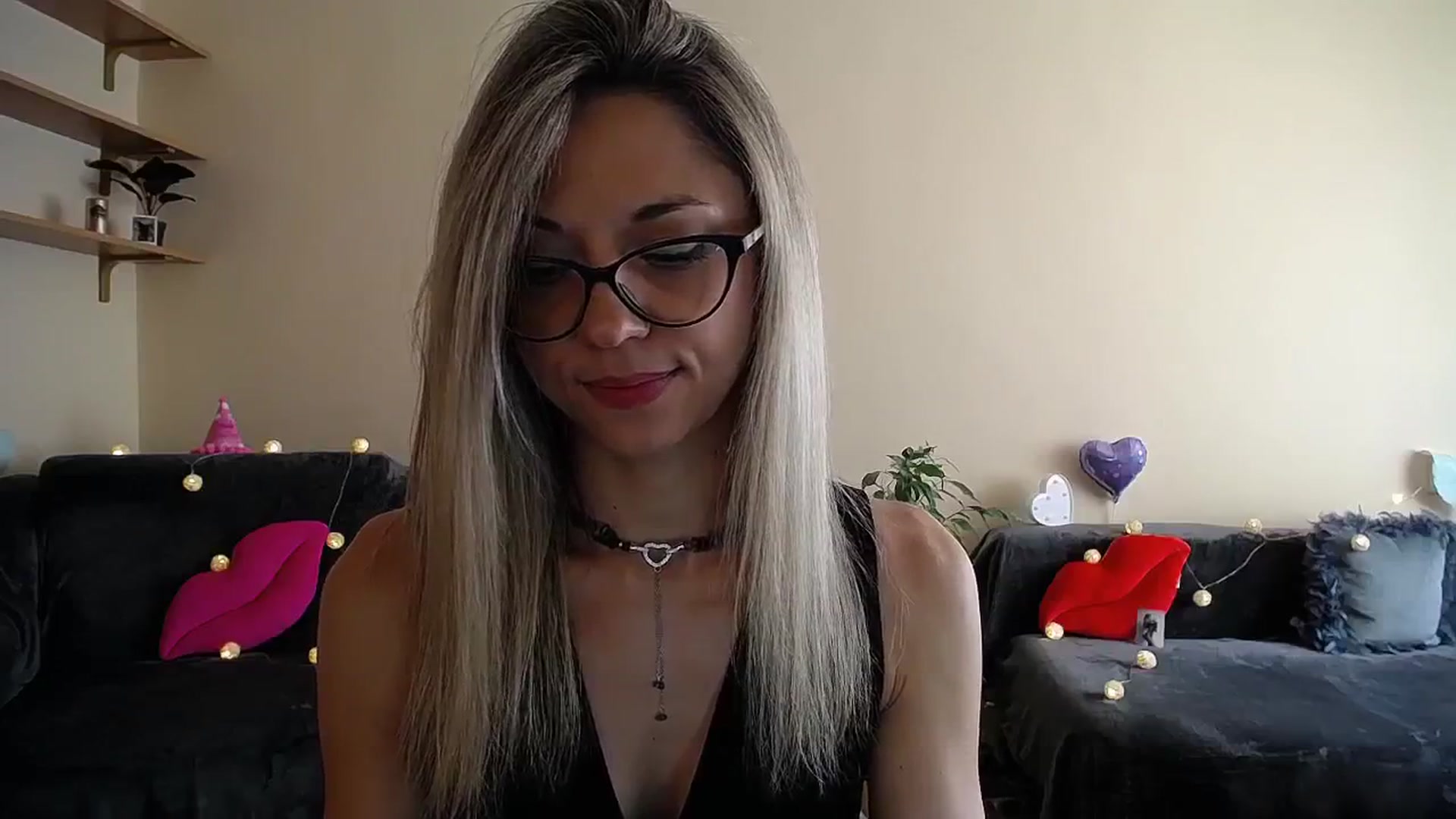 Gallery image thumbnail from Sunshine_alis's myfreecams stream on, 07/11/2025, 16:00 image 11 of 20