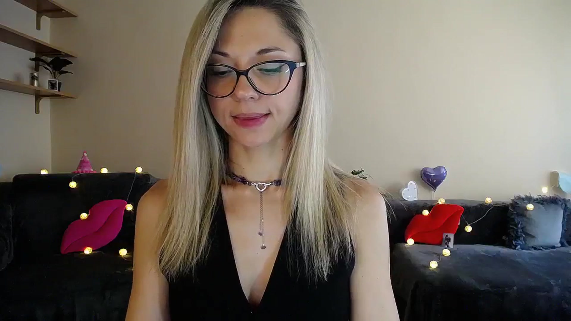 Gallery image thumbnail from Sunshine_alis's myfreecams stream on, 07/11/2025, 16:00 image 18 of 20