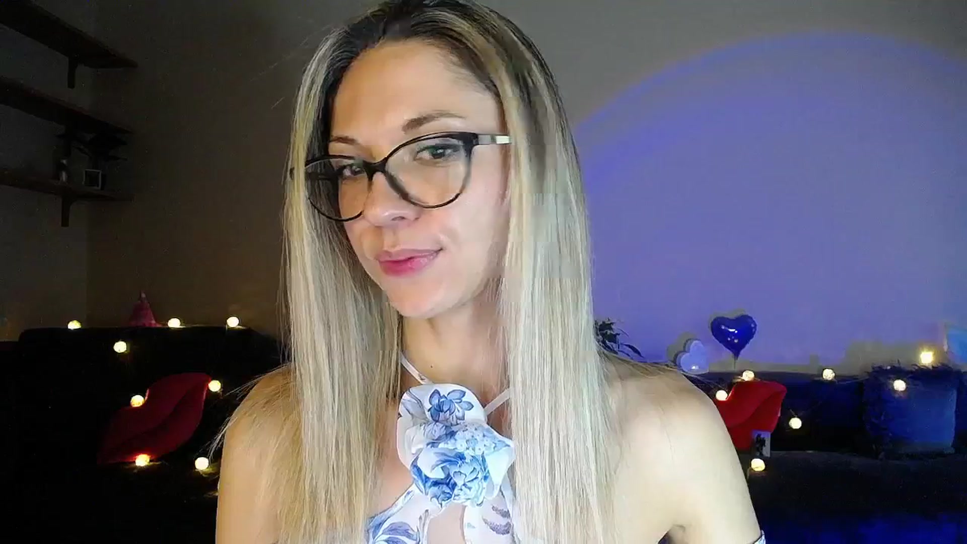 Gallery image thumbnail from Sunshine_alis's myfreecams stream on, 07/15/2025, 17:19 image 4 of 20