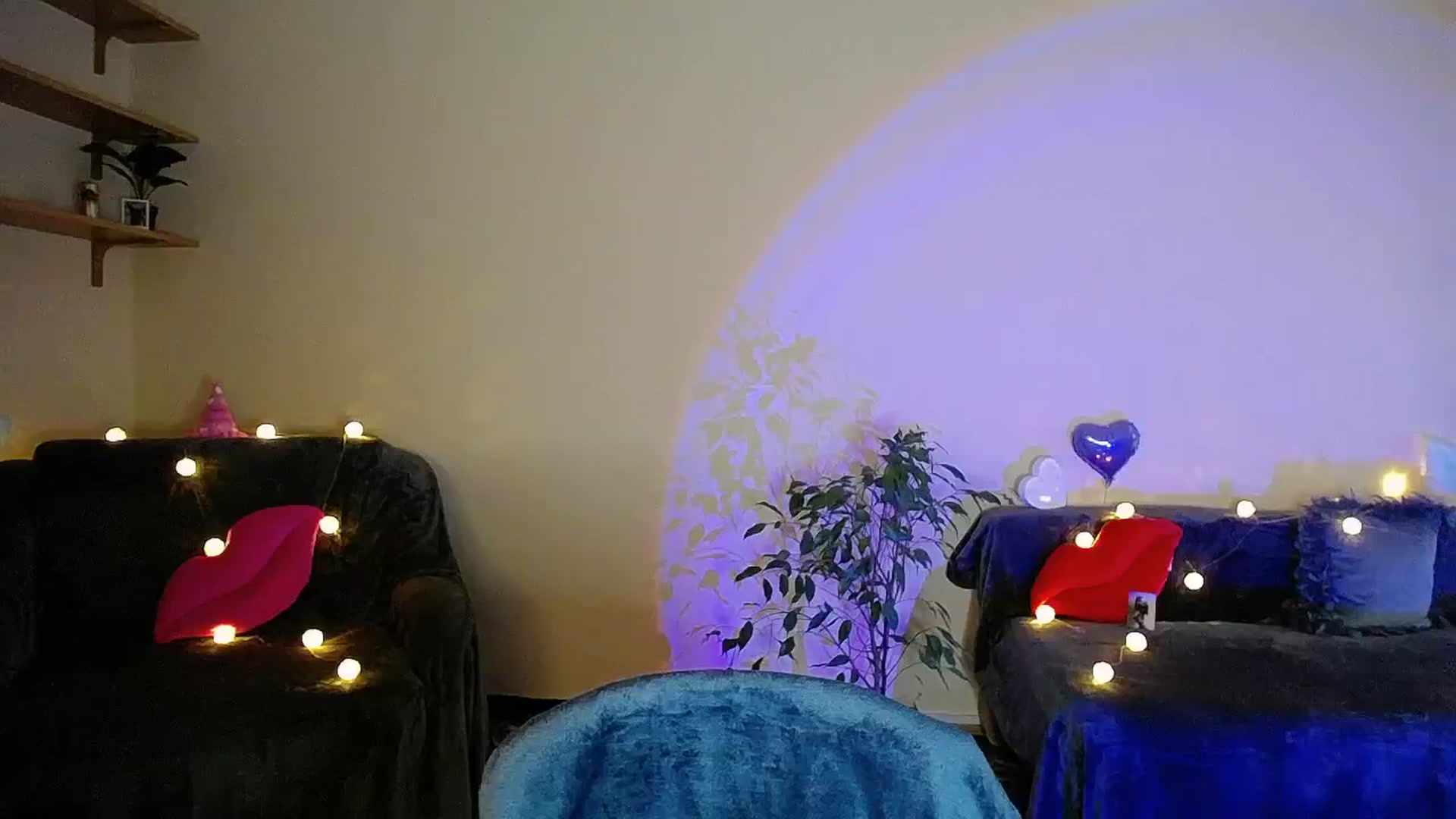 Gallery image thumbnail from Sunshine_alis's myfreecams stream on, 07/15/2025, 17:19 image 10 of 20