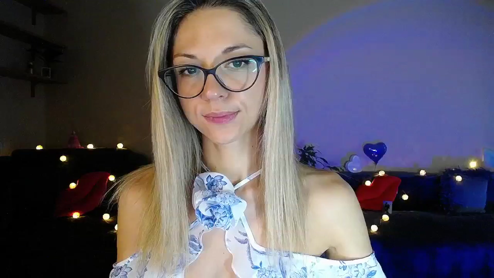 Gallery image thumbnail from Sunshine_alis's myfreecams stream on, 07/15/2025, 17:19 image 7 of 20