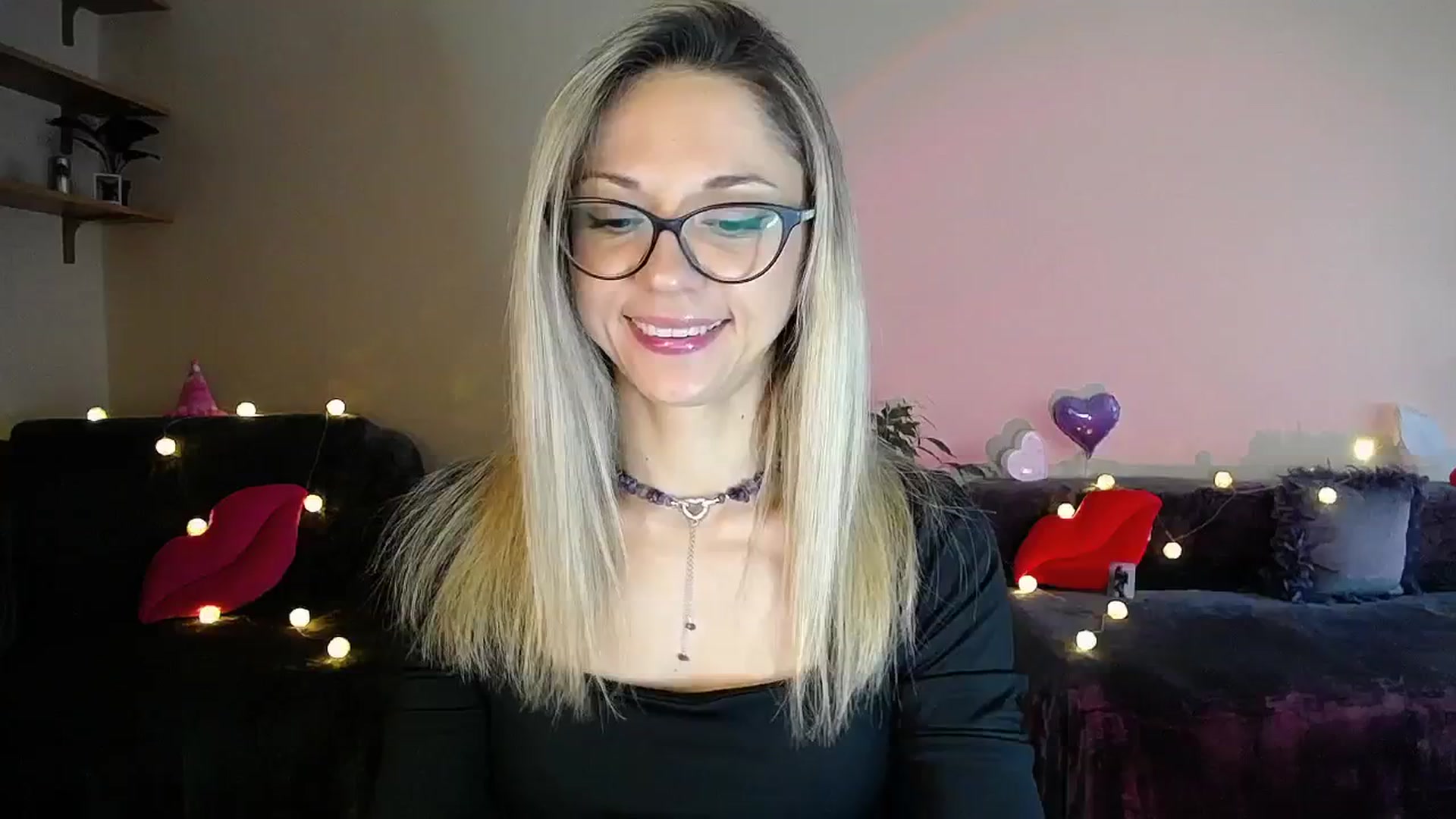 Gallery image thumbnail from Sunshine_alis's myfreecams stream on, 07/16/2025, 18:09 image 1 of 20