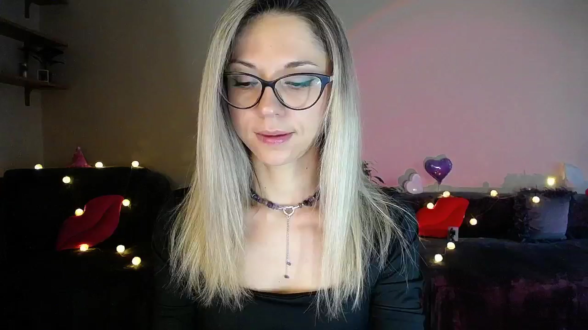 Gallery image thumbnail from Sunshine_alis's myfreecams stream on, 07/16/2025, 18:09 image 5 of 20