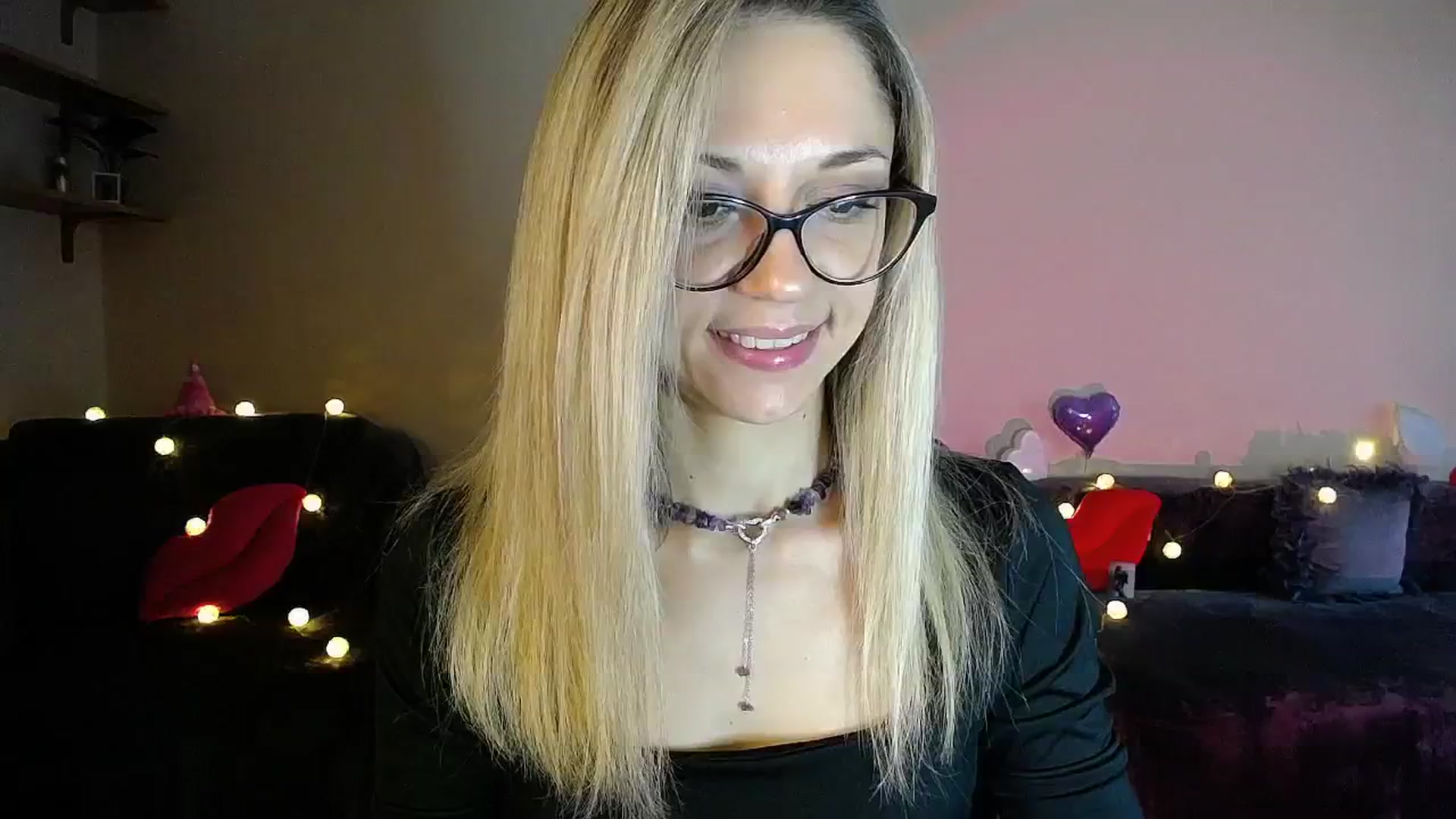 Gallery image thumbnail from Sunshine_alis's myfreecams stream on, 07/16/2025, 18:09 image 8 of 20