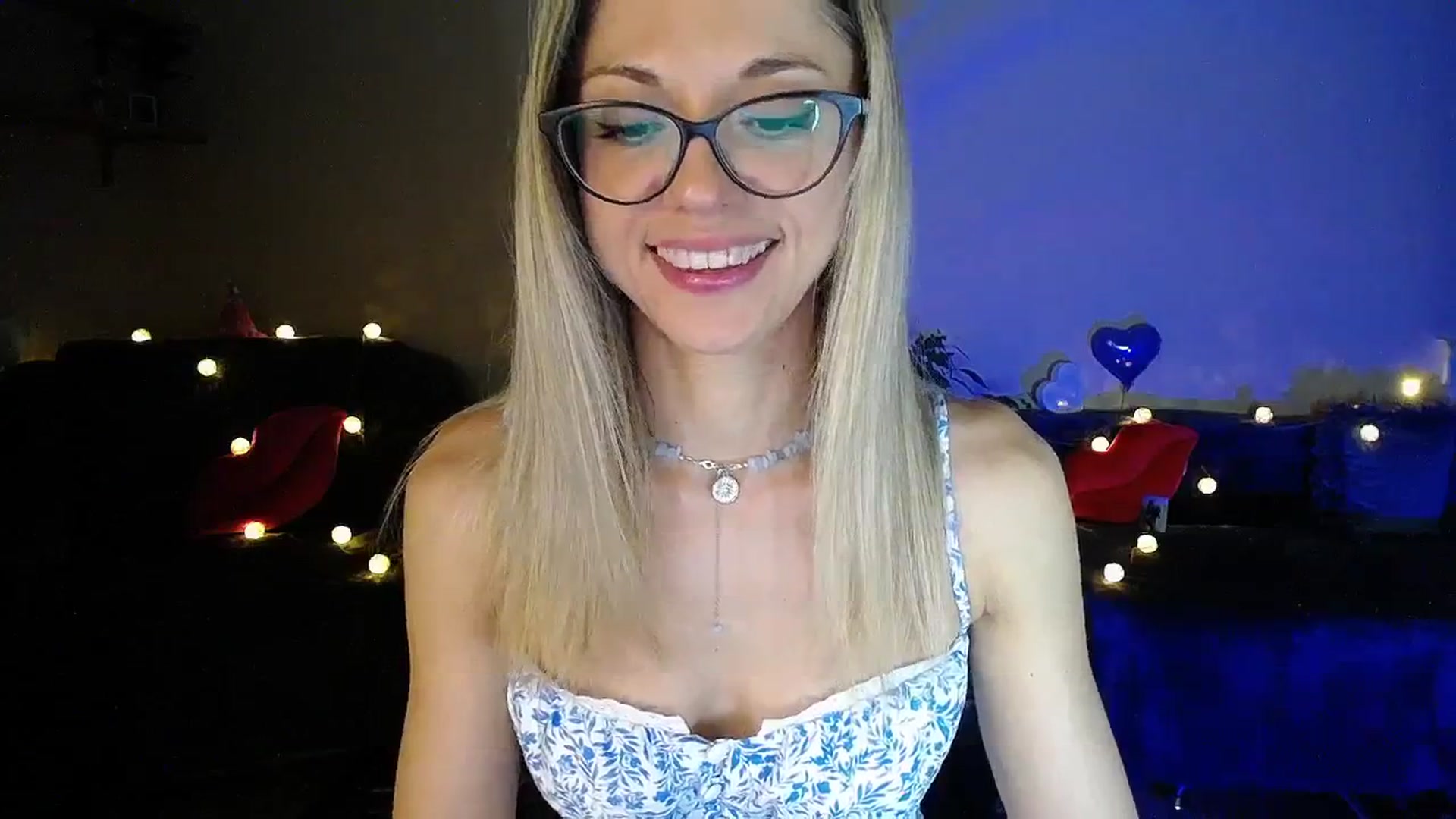 Gallery image thumbnail from Sunshine_alis's myfreecams stream on, 07/17/2025, 18:46 image 15 of 20