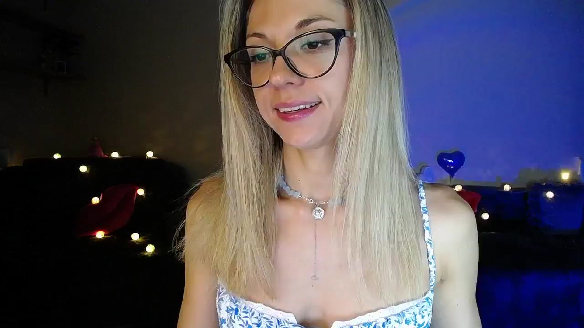 Gallery image thumbnail from Sunshine_alis's myfreecams stream on, 07/17/2025, 18:46 image 6 of 20