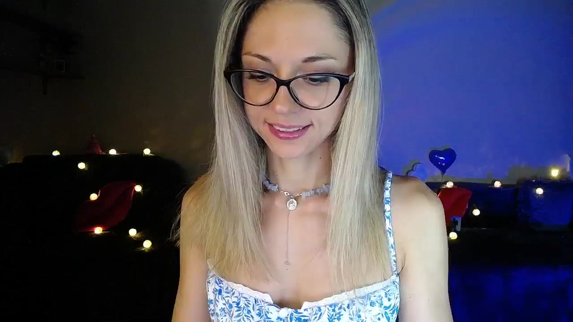 Gallery image thumbnail from Sunshine_alis's myfreecams stream on, 07/17/2025, 18:46 image 7 of 20