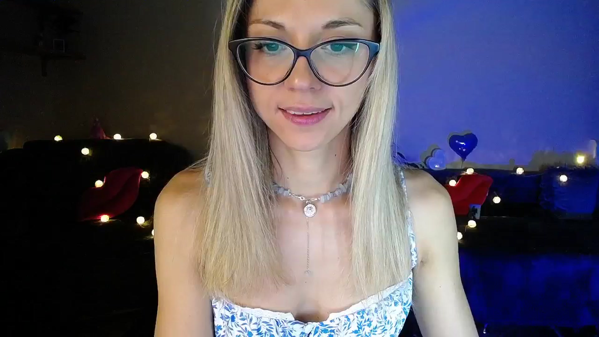Gallery image thumbnail from Sunshine_alis's myfreecams stream on, 07/17/2025, 18:46 image 18 of 20